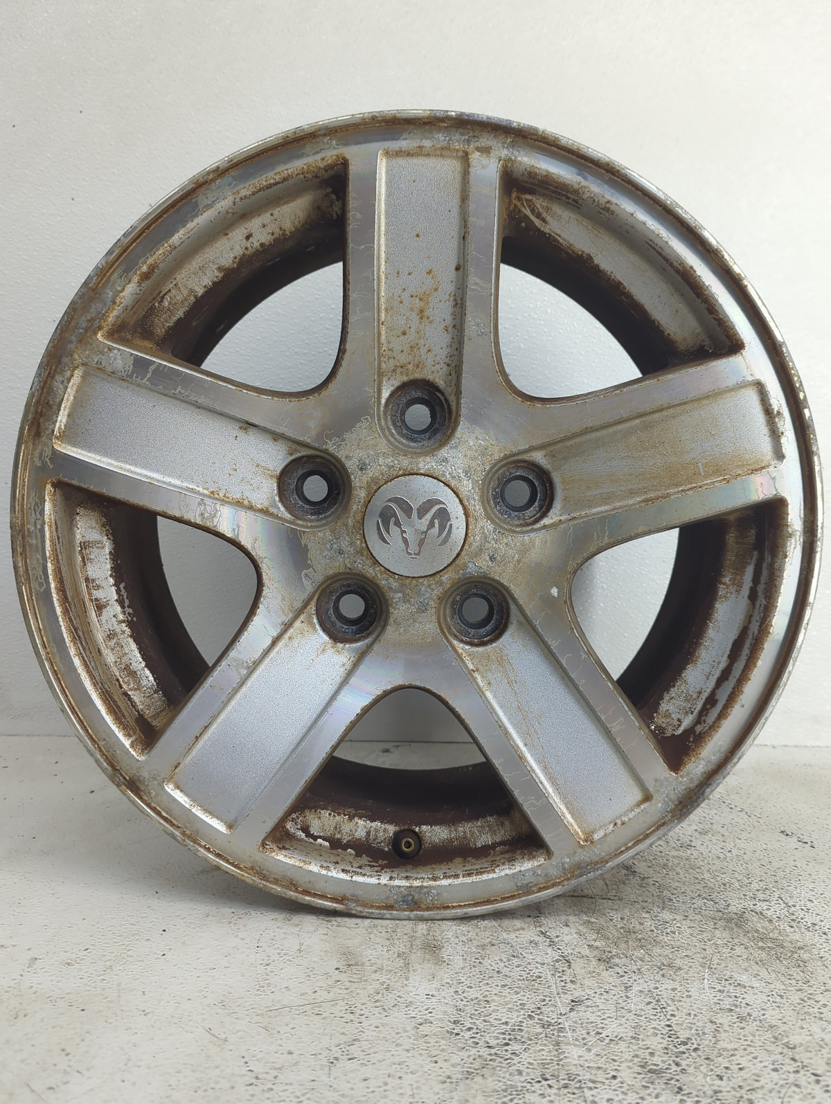 2004-2007 Dodge Durango Oem Wheel Rim 1047282 - Oemusedautoparts1.com