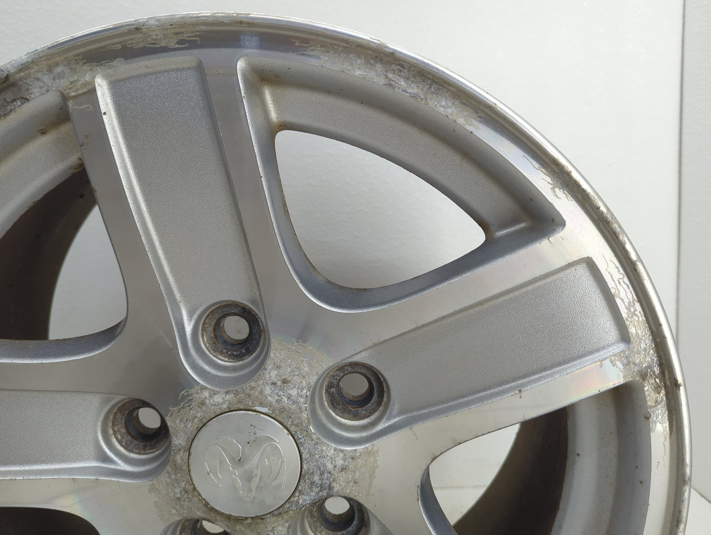 2004-2007 Dodge Durango Oem Wheel Rim 1047283 - Oemusedautoparts1.com