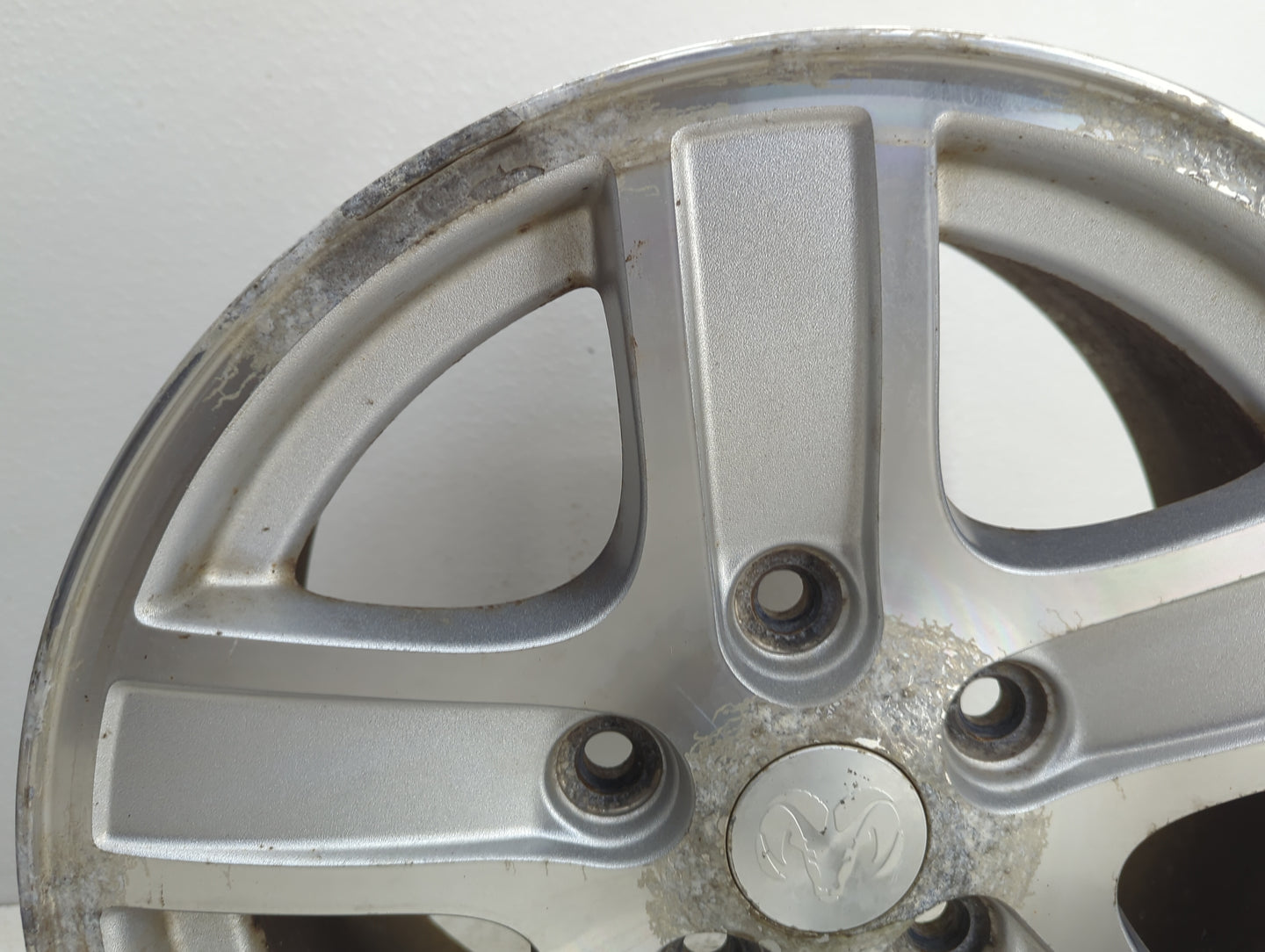 2004-2007 Dodge Durango Oem Wheel Rim 1047283 - Oemusedautoparts1.com