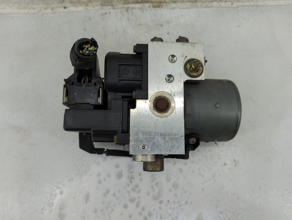 2004-2005 Dodge Durango Anti-Lock Brake ABS Pump Module Actuator OEM Fits Fits 2004 2005 OEM Used Auto Parts - Oemusedautopa