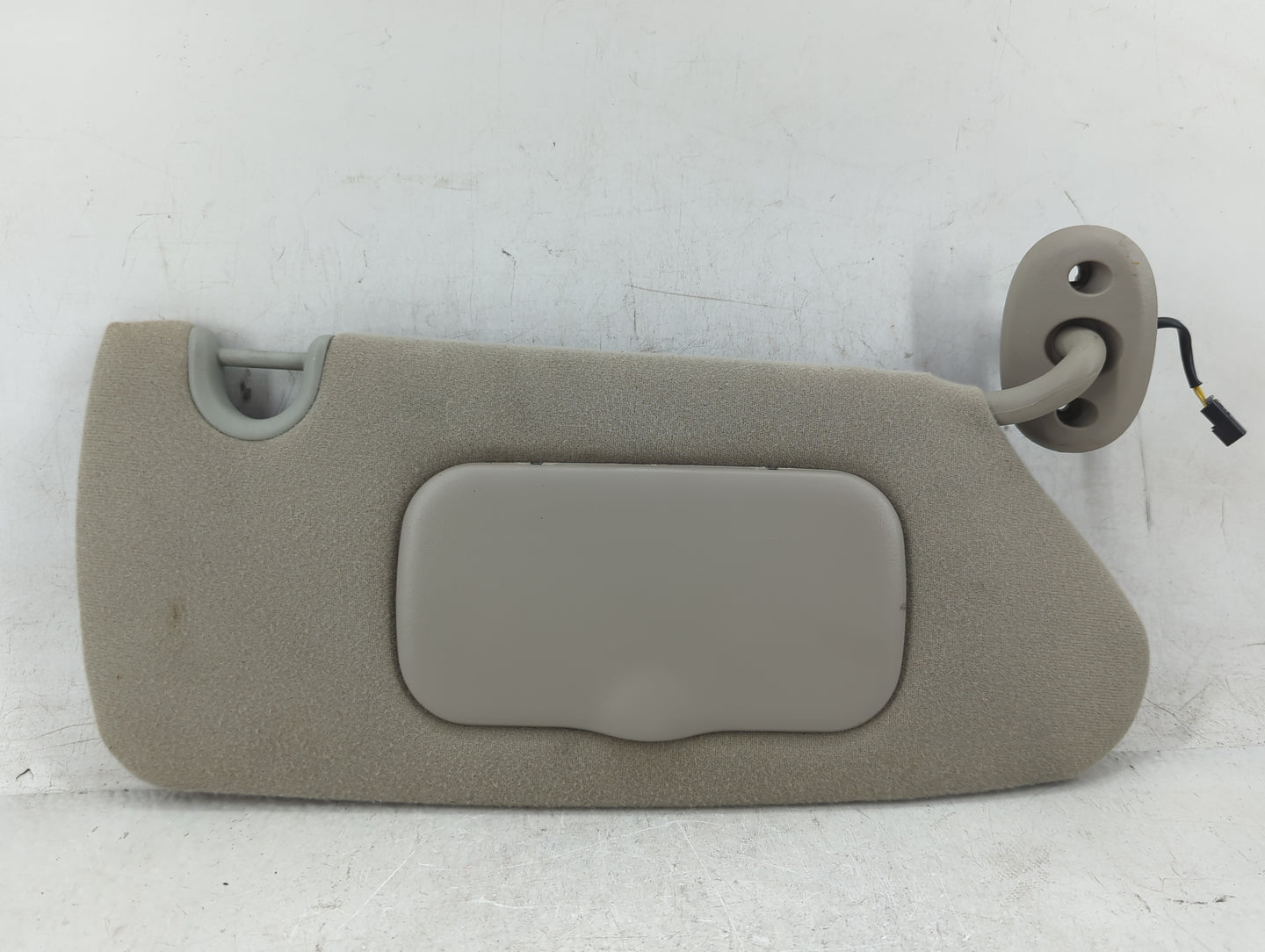 2004-2005 Dodge Durango Sun Visor Shade Replacement Passenger Right Mirror Fits Fits 2004 2005 OEM Used Auto Parts - Oemused