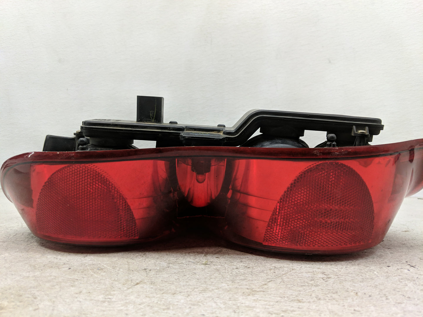 2004-2009 Dodge Durango Tail Light Assembly Passenger Right OEM P/N:224 598-02 Fits Fits 2004 2005 2006 2007 2008 2009 OEM U