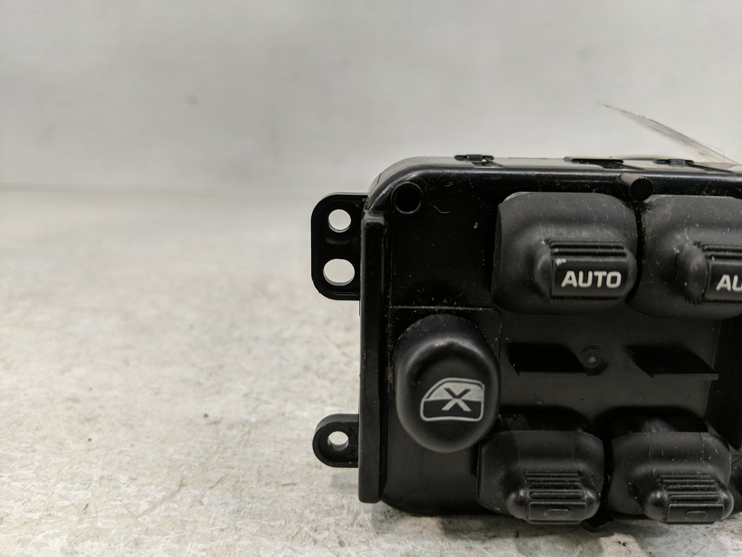2004-2005 Dodge Durango Master Power Window Switch Replacement Driver Side Left P/N:39754D Fits Fits 2004 2005 OEM Used Auto