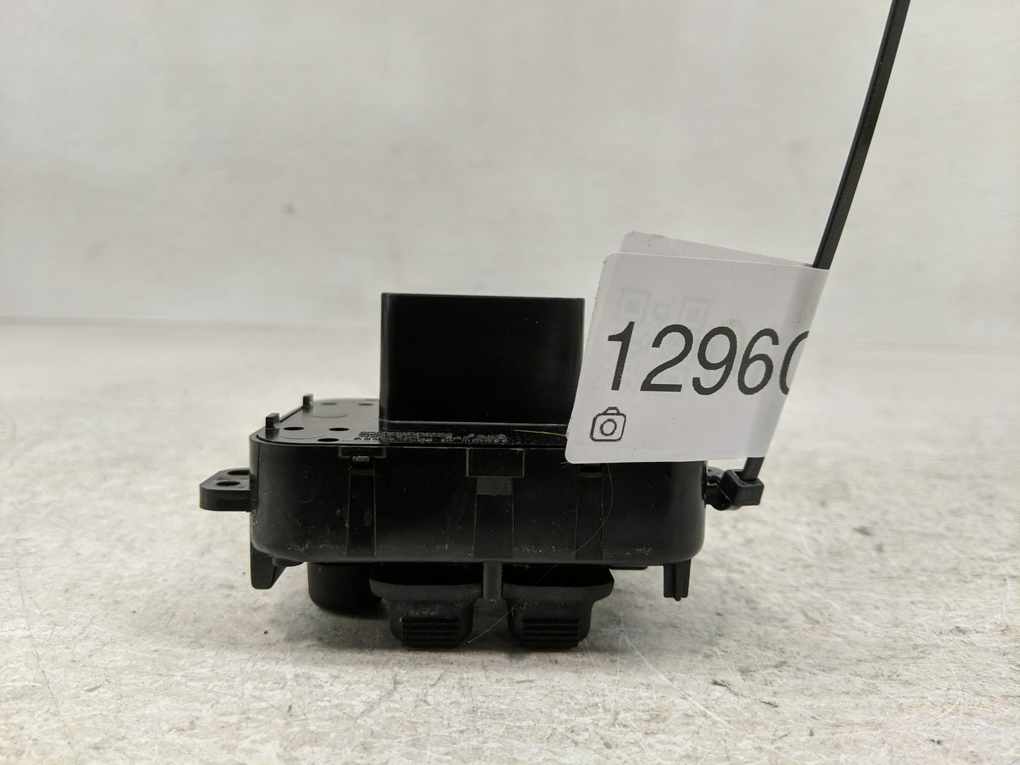 2004-2005 Dodge Durango Master Power Window Switch Replacement Driver Side Left P/N:39754D Fits Fits 2004 2005 OEM Used Auto