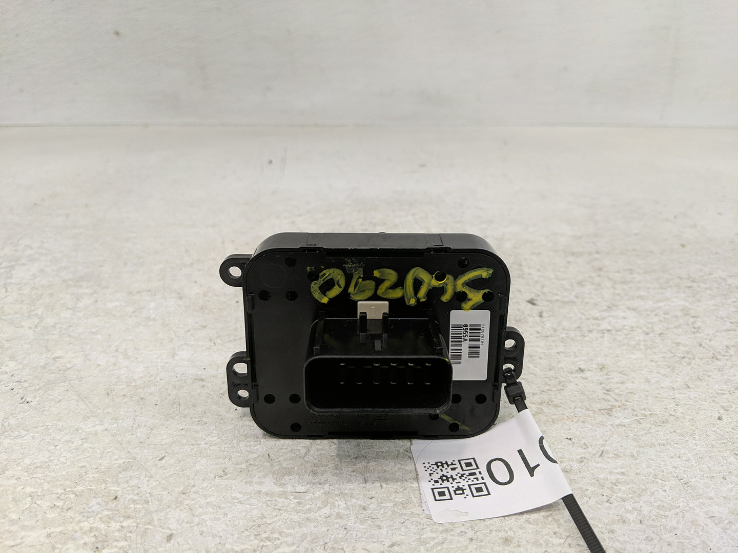2004-2005 Dodge Durango Master Power Window Switch Replacement Driver Side Left P/N:39754D Fits Fits 2004 2005 OEM Used Auto
