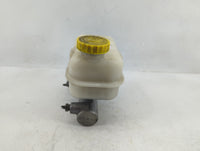 2004-2005 Dodge Durango Brake Master Cylinder 1376510 - Oemusedautoparts1.com