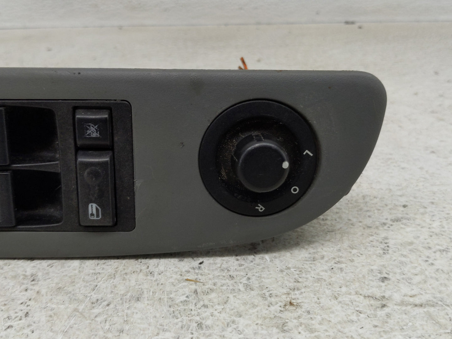 2004-2005 Dodge Durango Master Power Window Switch Replacement Driver Side Left P/N:04602735AA Fits Fits 2004 2005 OEM Used 