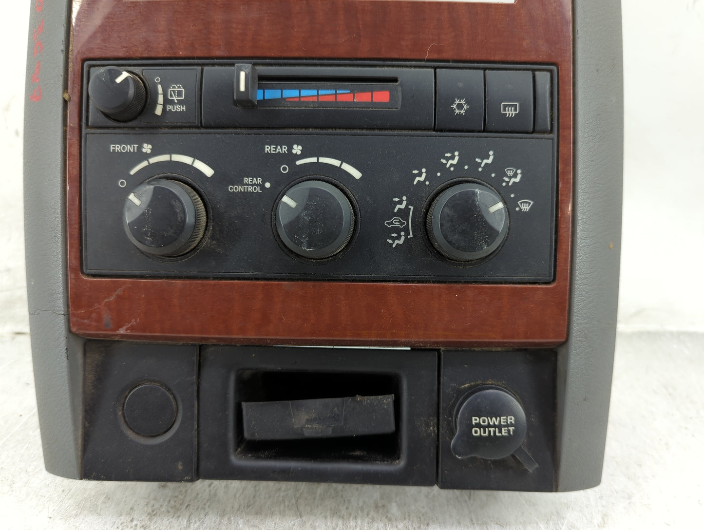 2004 Dodge Durango Climate Control Module Temperature AC/Heater Replacement P/N:5JQ231D5AD Fits OEM Used Auto Parts - Oemuse