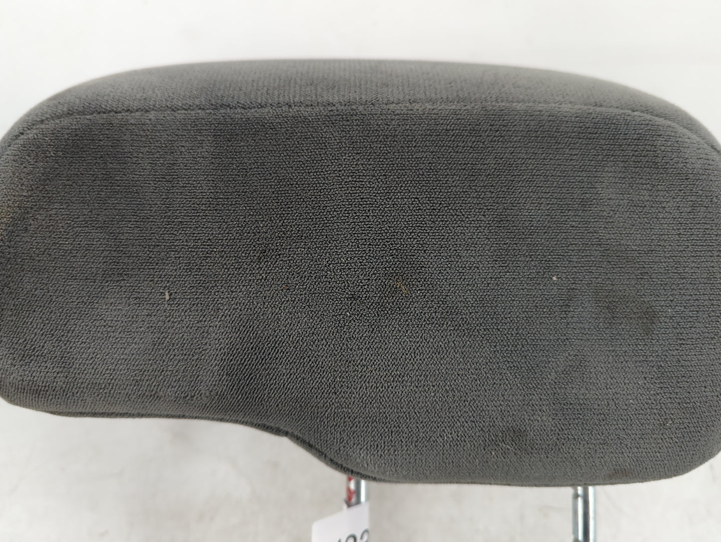 2004-2006 Dodge Durango Headrest Head Rest Rear Seat Fits Fits 2004 2005 2006 OEM Used Auto Parts - Oemusedautoparts1.com