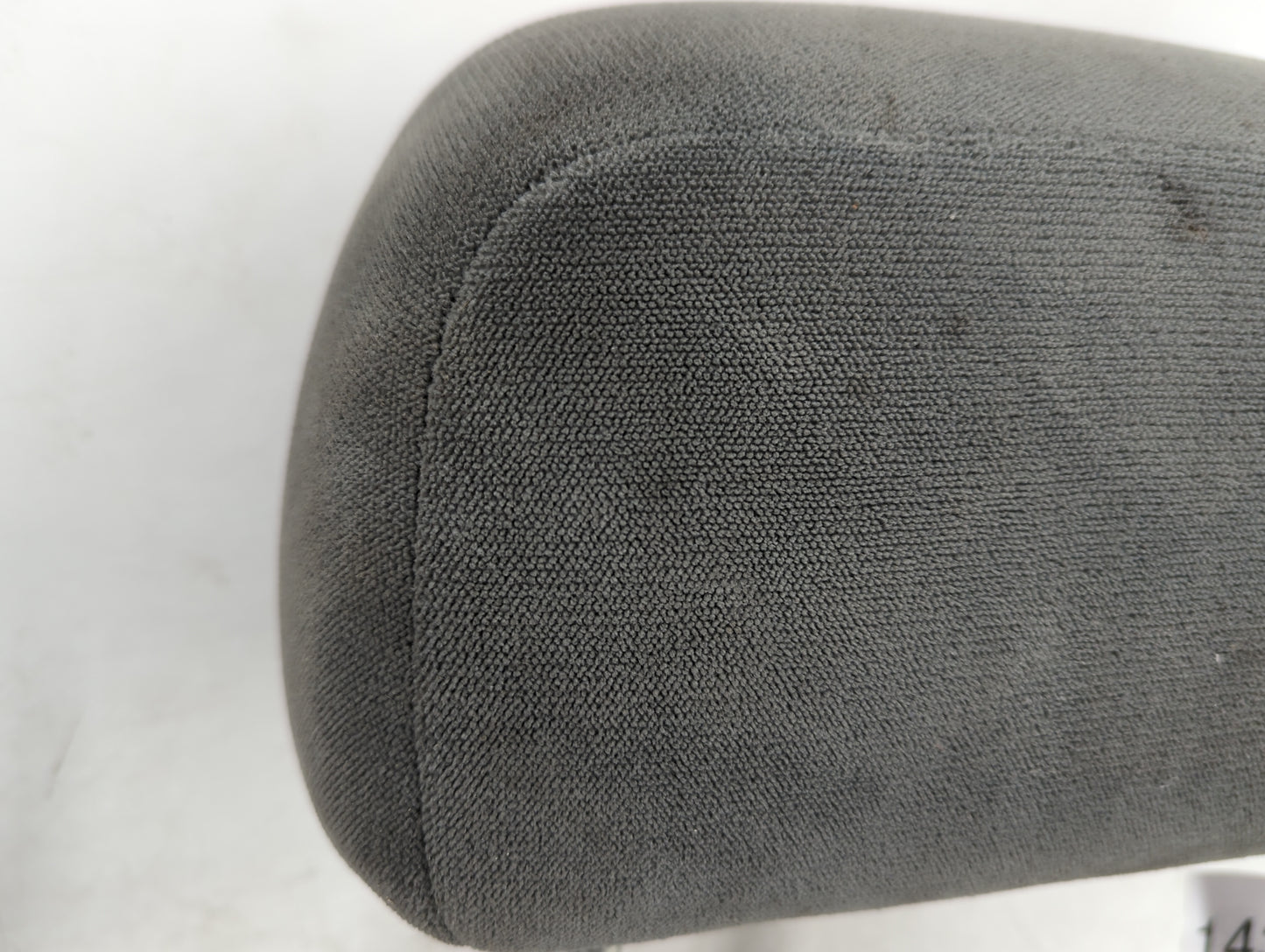 2004-2006 Dodge Durango Headrest Head Rest Rear Seat Fits Fits 2004 2005 2006 OEM Used Auto Parts - Oemusedautoparts1.com