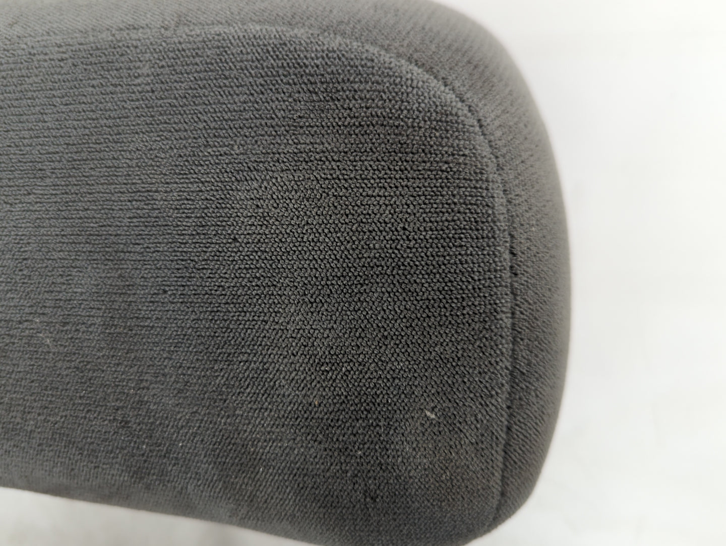 2004-2006 Dodge Durango Headrest Head Rest Rear Seat Fits Fits 2004 2005 2006 OEM Used Auto Parts - Oemusedautoparts1.com