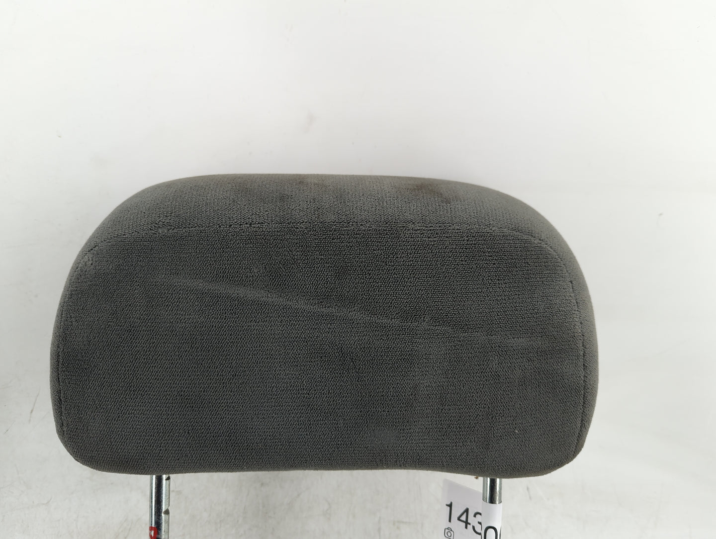 2004-2006 Dodge Durango Headrest Head Rest Rear Seat Fits Fits 2004 2005 2006 OEM Used Auto Parts - Oemusedautoparts1.com