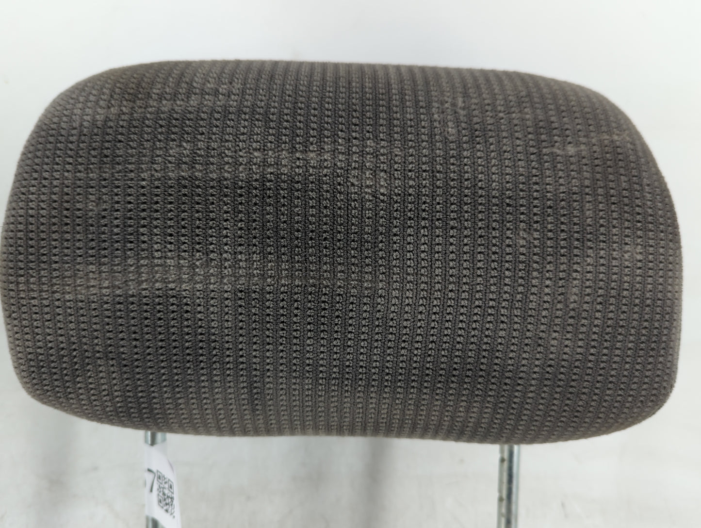 2004-2006 Dodge Durango Headrest Head Rest Rear Seat Fits Fits 2004 2005 2006 OEM Used Auto Parts - Oemusedautoparts1.com