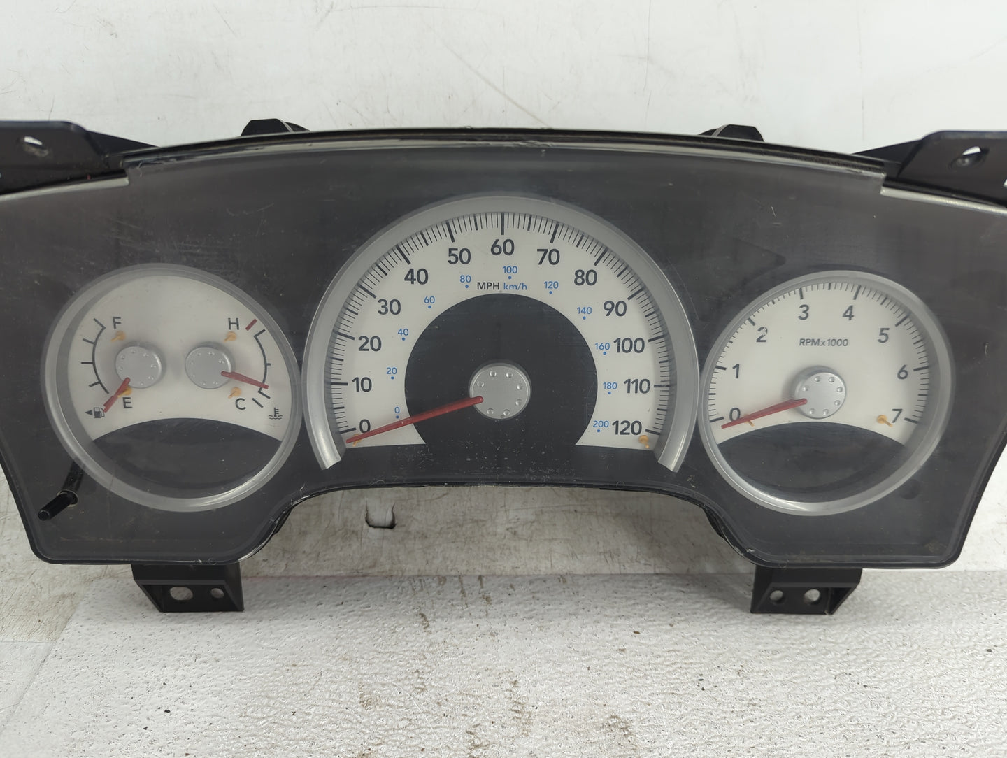 2004 Dodge Durango Instrument Cluster Speedometer Gauges P/N:P56049091AL Fits OEM Used Auto Parts - Oemusedautoparts1.com