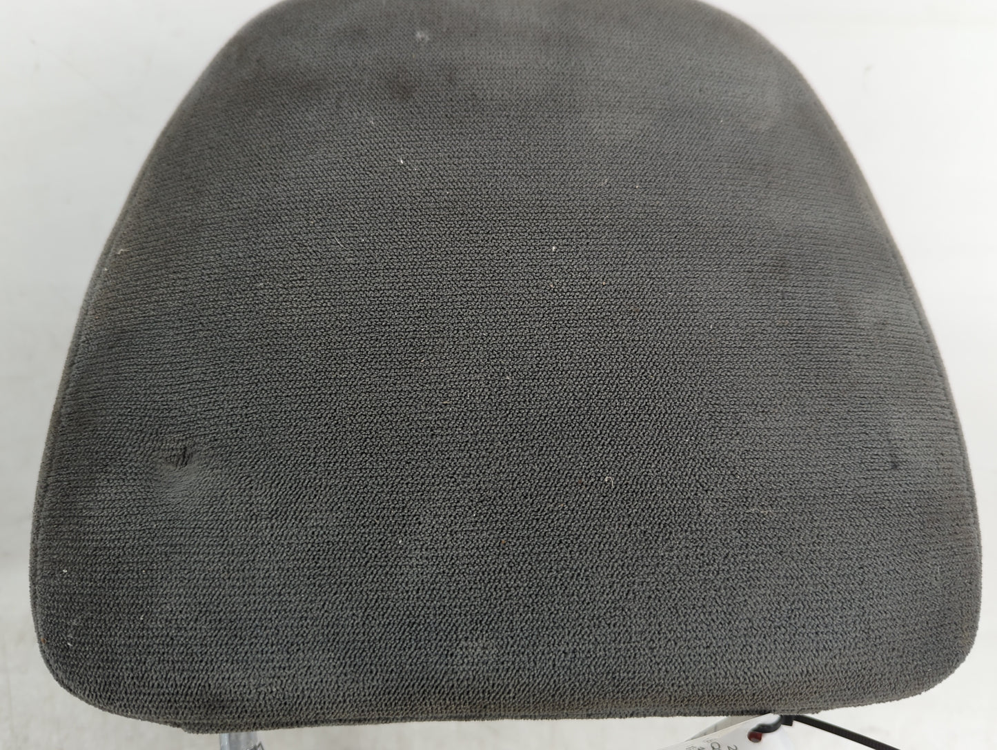 2004-2006 Dodge Durango Headrest Head Rest Front Driver Seat Black - Oemusedautoparts1.com