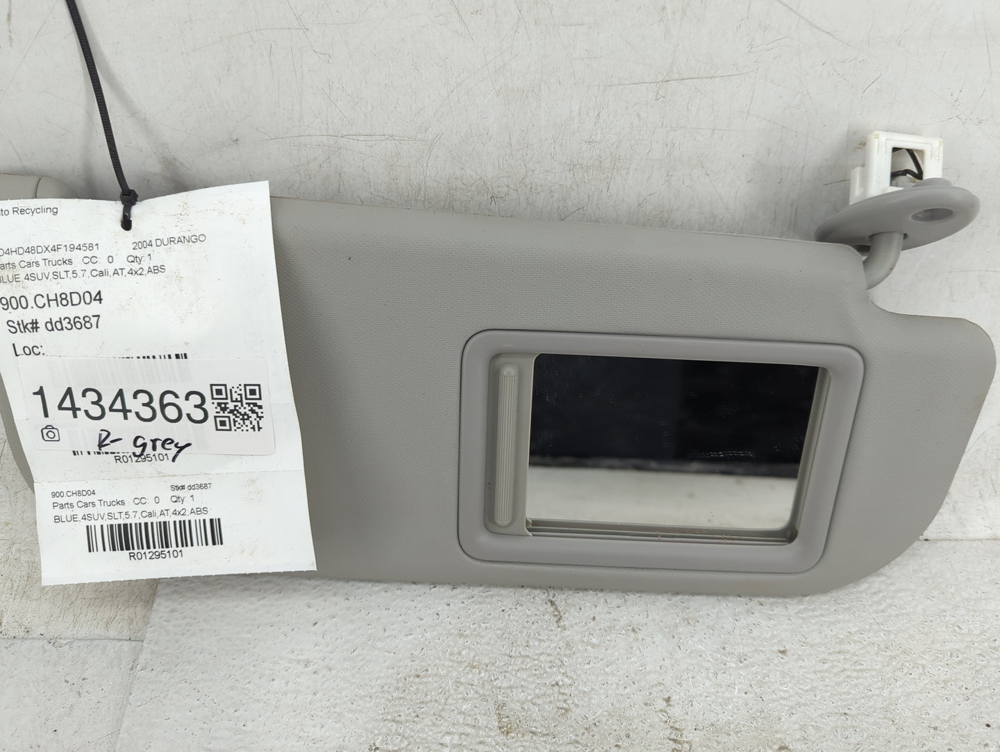 2004-2009 Dodge Durango Sun Visor Shade Replacement Passenger Right Mirror Fits Fits 2004 2005 2006 2007 2008 2009 OEM Used 