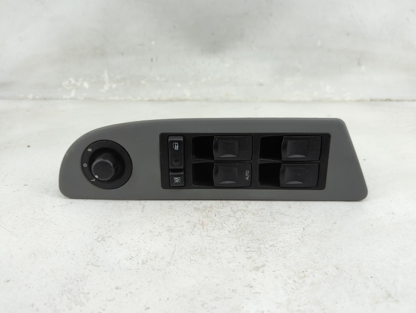 2004-2005 Dodge Durango Master Power Window Switch Replacement Driver Side Left P/N:04602342AE Fits Fits 2004 2005 OEM Used 