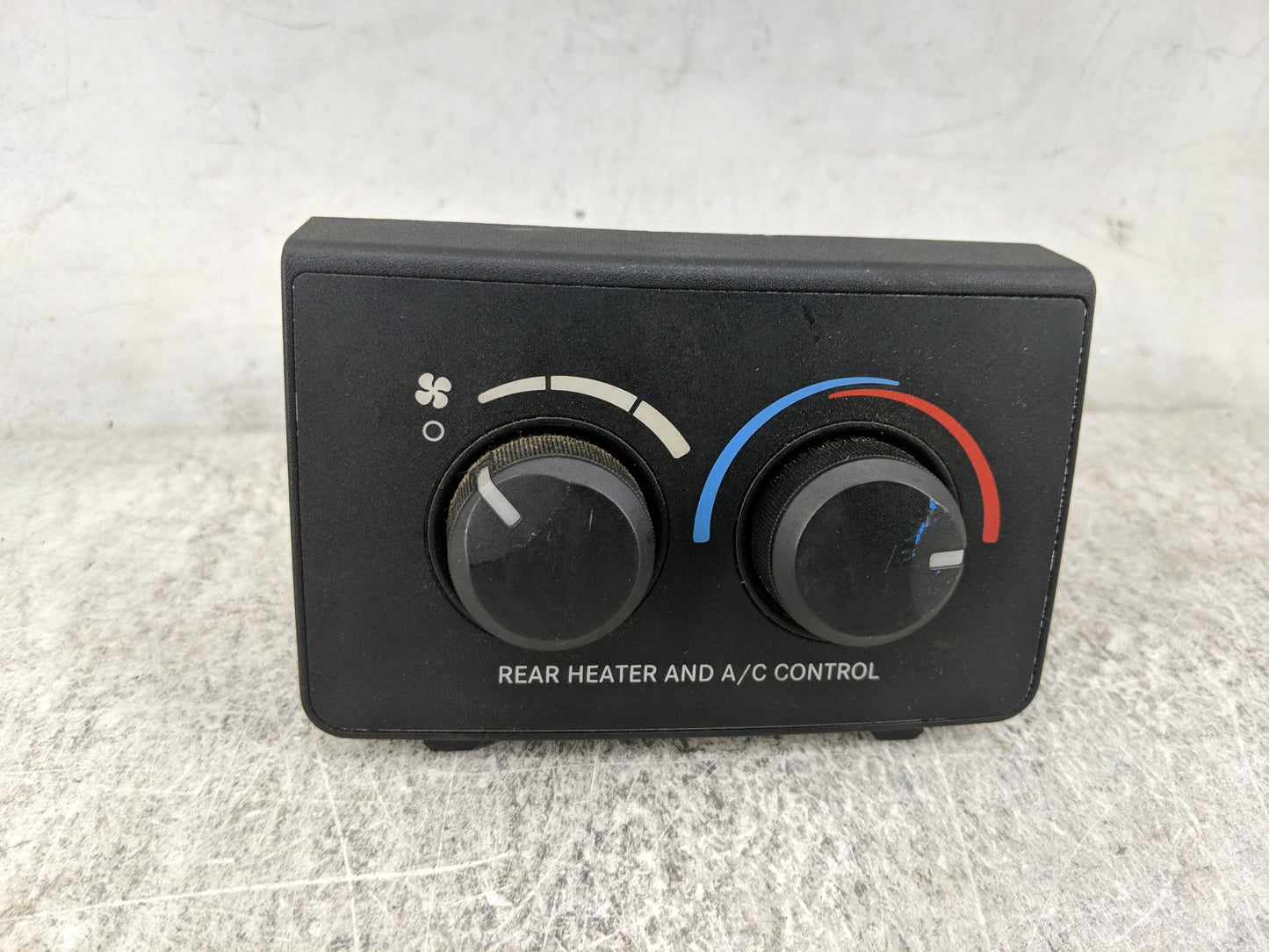 2004-2009 Dodge Durango Climate Control Module Temperature AC/Heater Replacement P/N:MCP04315 58021B Fits OEM Used Auto Part