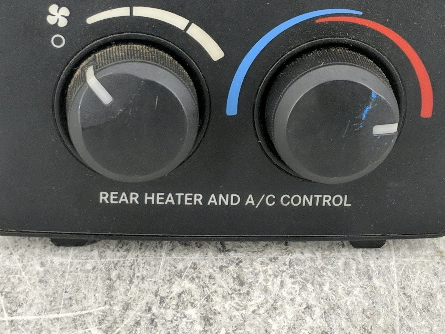 2004-2009 Dodge Durango Climate Control Module Temperature AC/Heater Replacement P/N:MCP04315 58021B Fits OEM Used Auto Part