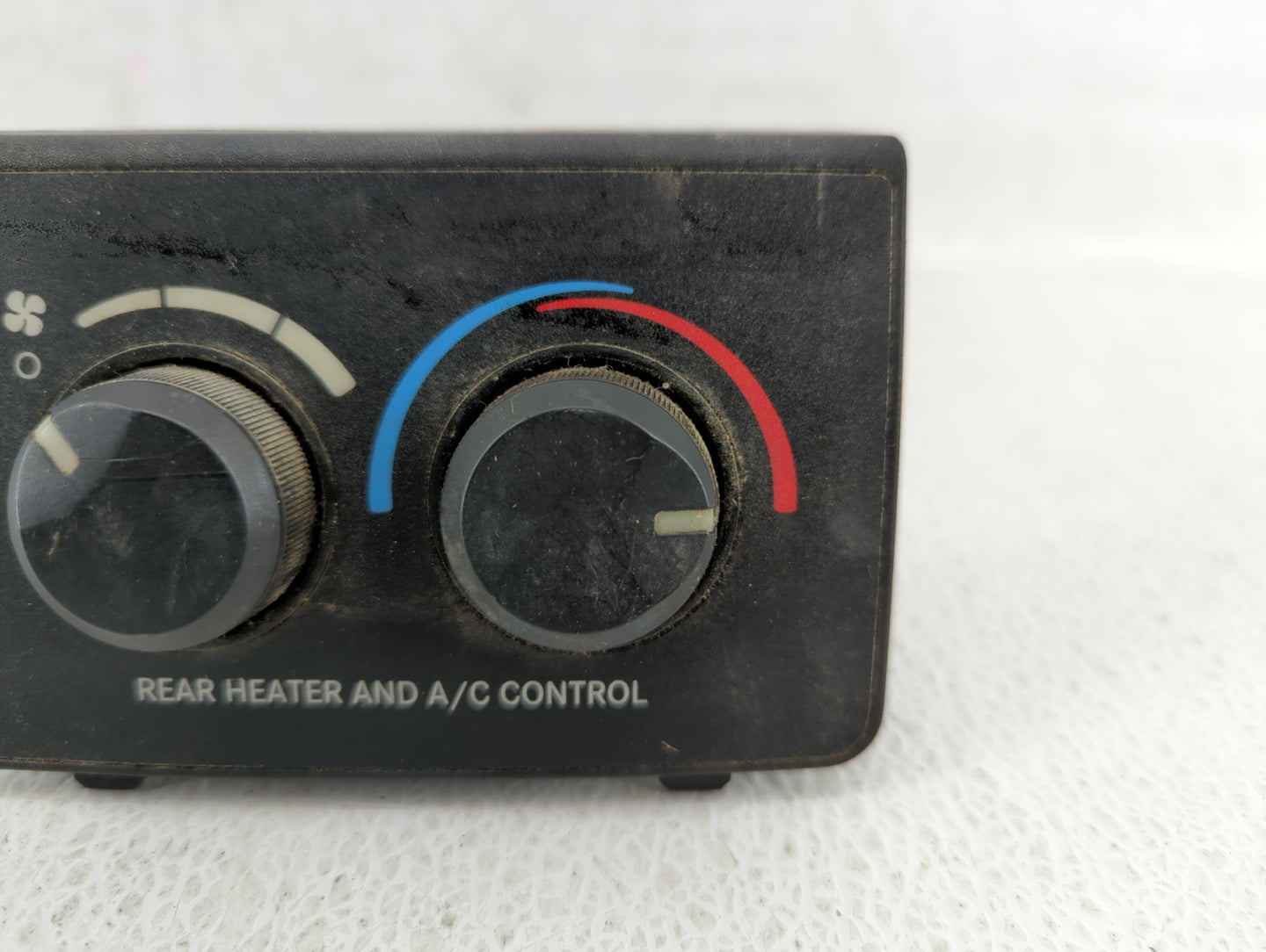 2004-2009 Dodge Durango Climate Control Module Temperature AC/Heater Replacement P/N:P55057280AE 20013262 Fits OEM Used Auto