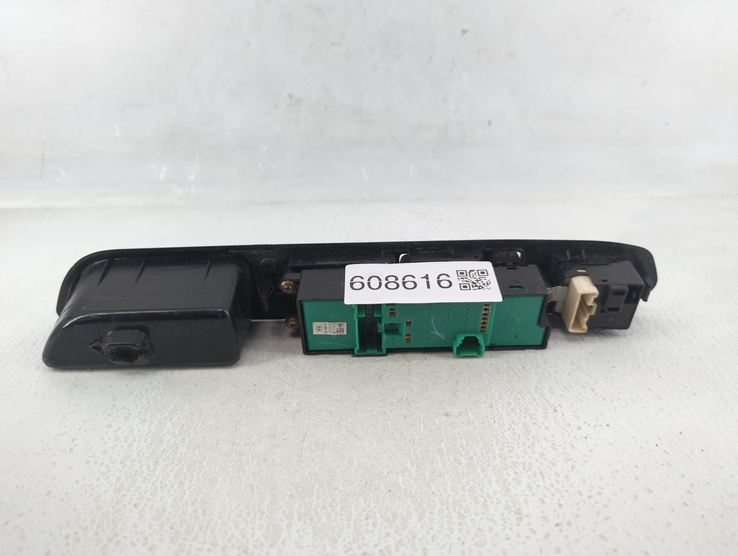2004-2006 Dodge Durango Master Power Window Switch Replacement Driver Side Left Fits Fits 2004 2005 2006 OEM Used Auto Parts