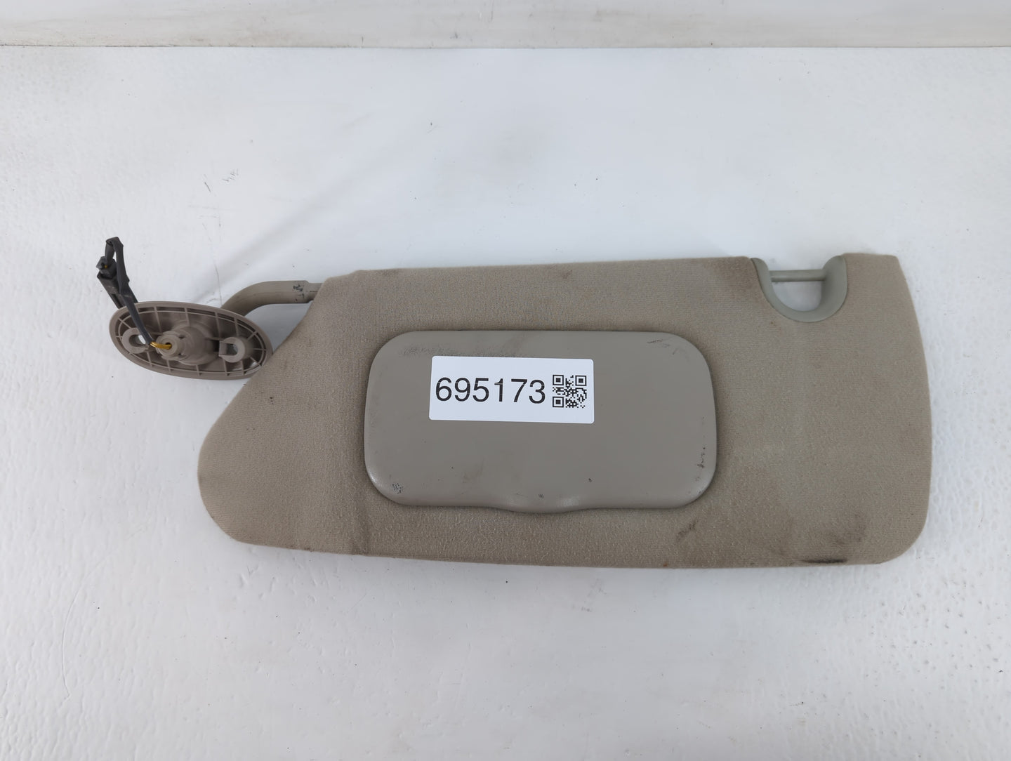 2004-2005 Dodge Durango Sun Visor Shade Replacement Driver Left Mirror Fits Fits 2004 2005 OEM Used Auto Parts - Oemusedauto