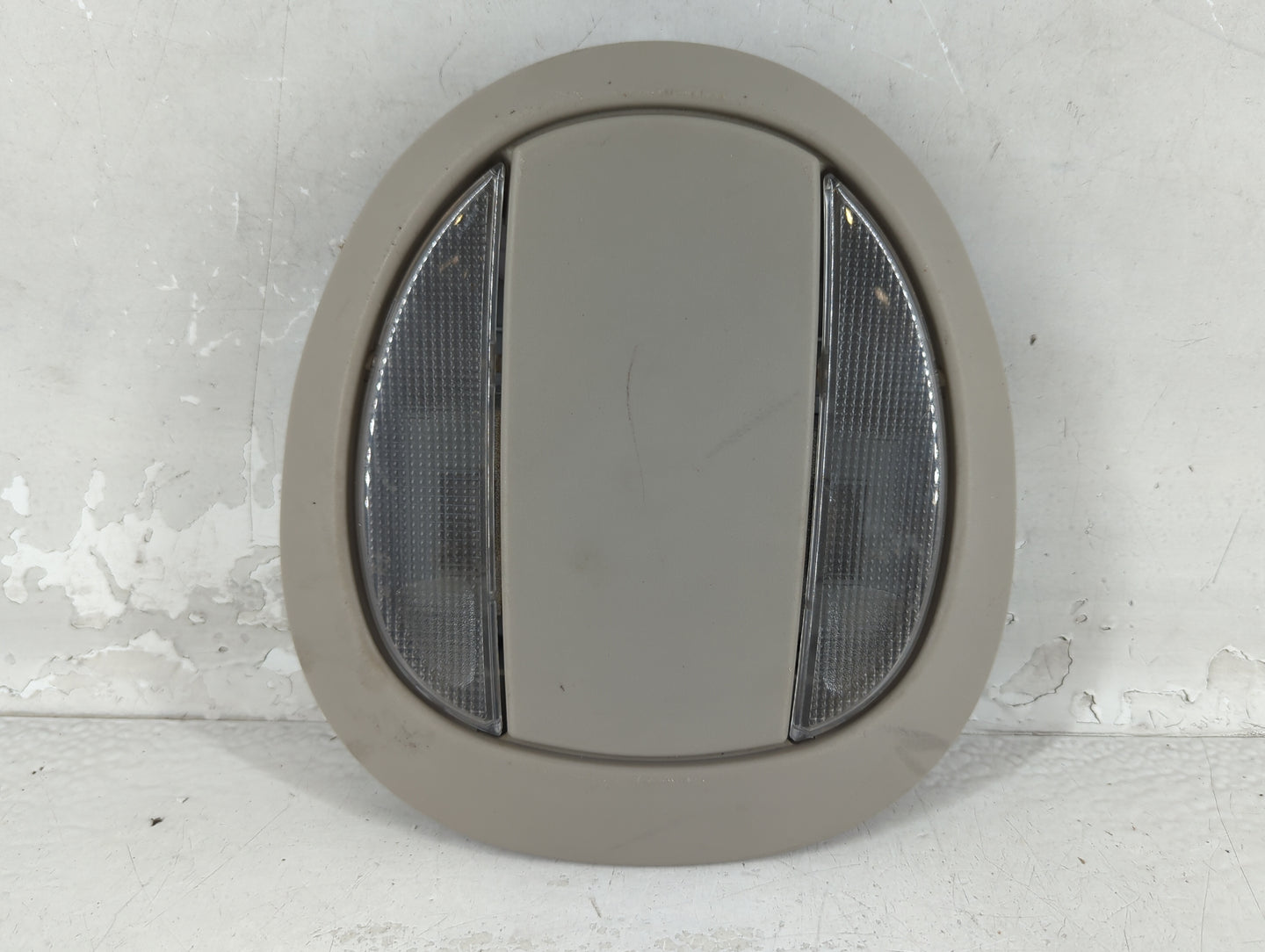 Dodge Grand Caravan Overhead Roof Console 1072475 - Oemusedautoparts1.com