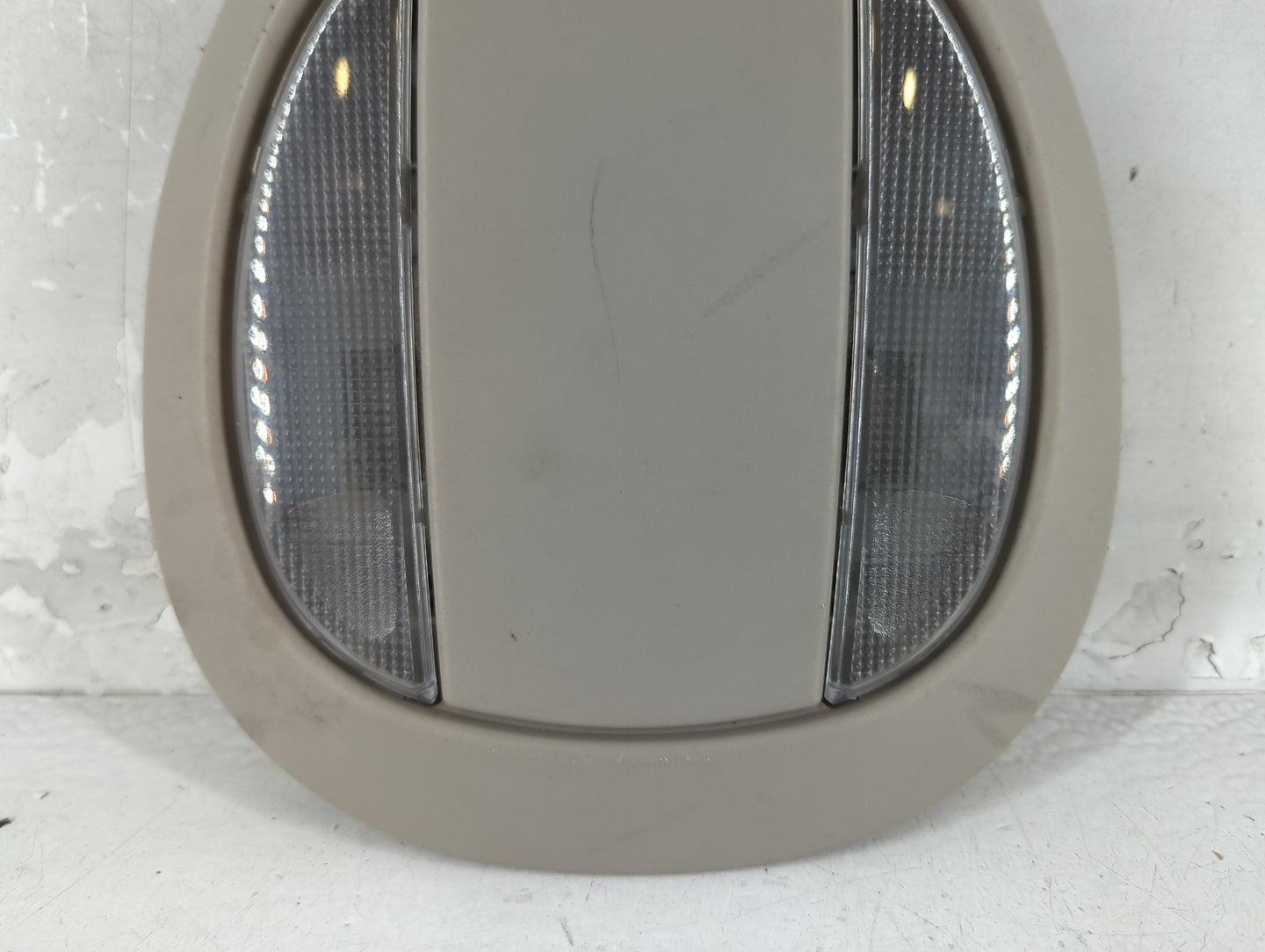 Dodge Grand Caravan Overhead Roof Console 1072475 - Oemusedautoparts1.com