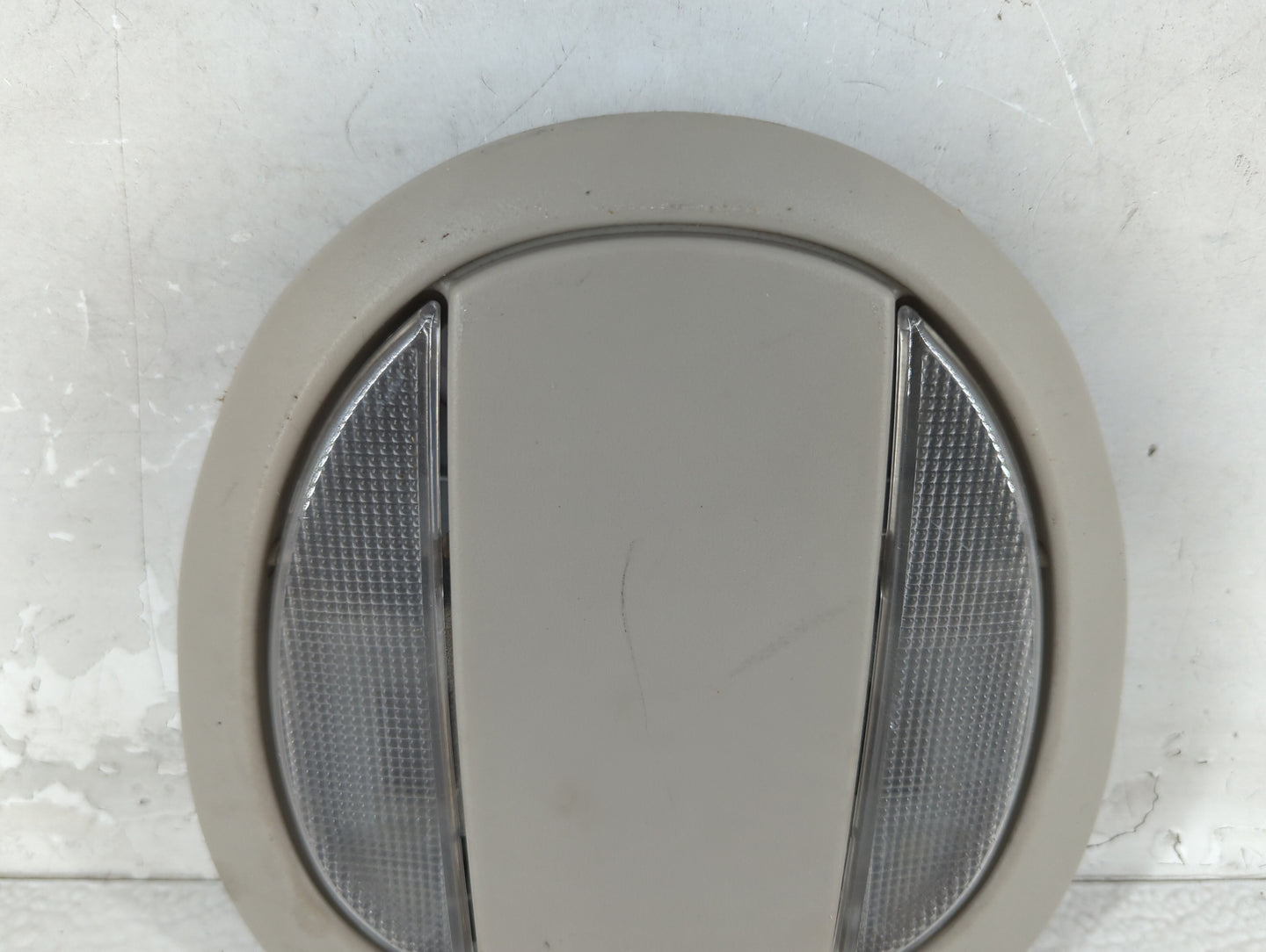 Dodge Grand Caravan Overhead Roof Console 1072475 - Oemusedautoparts1.com