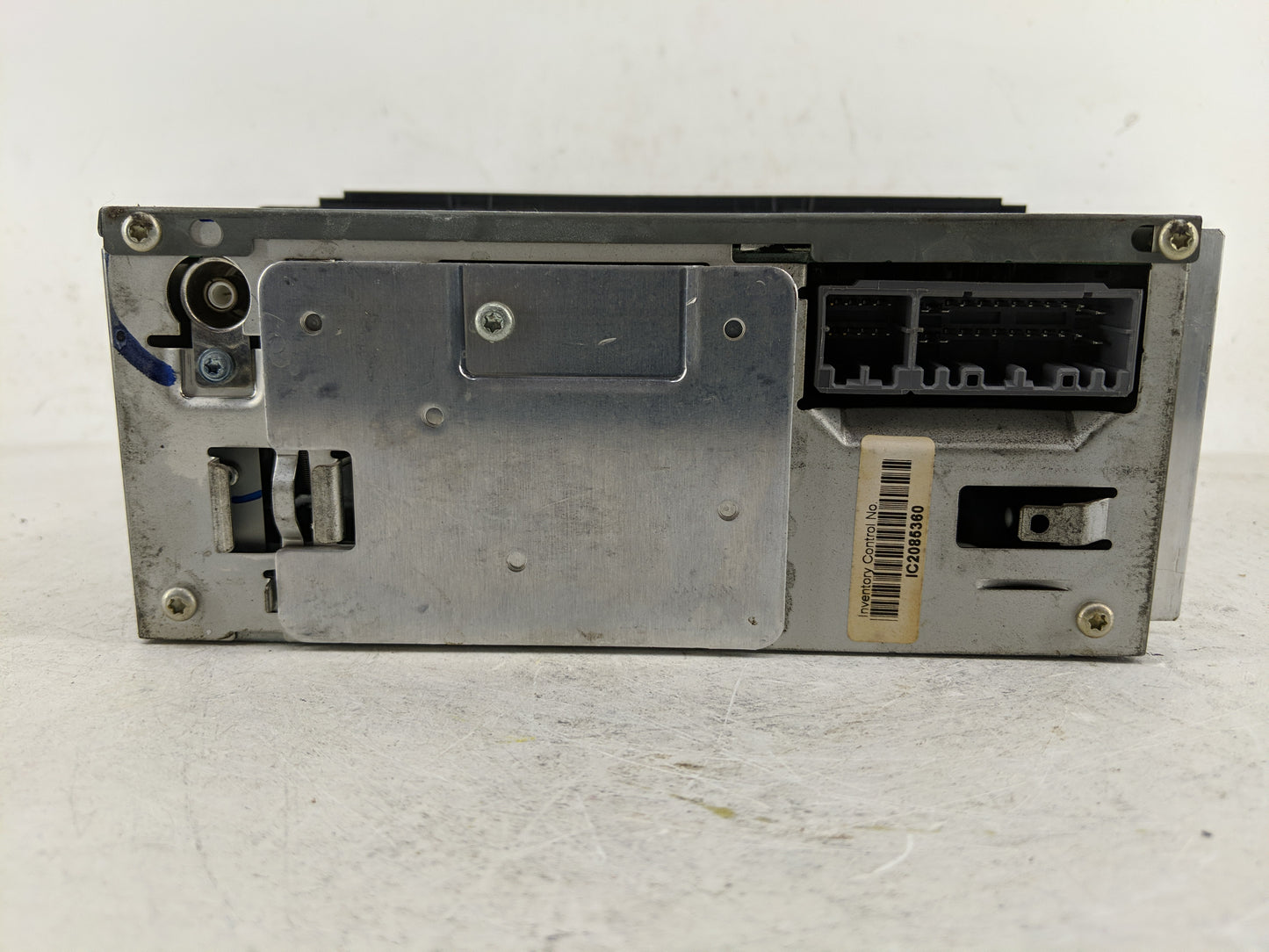2004 Dodge Grand Caravan Radio AM FM Cd Player Receiver Replacement P/N:P05091506AH Fits OEM Used Auto Parts - Oemusedautopa