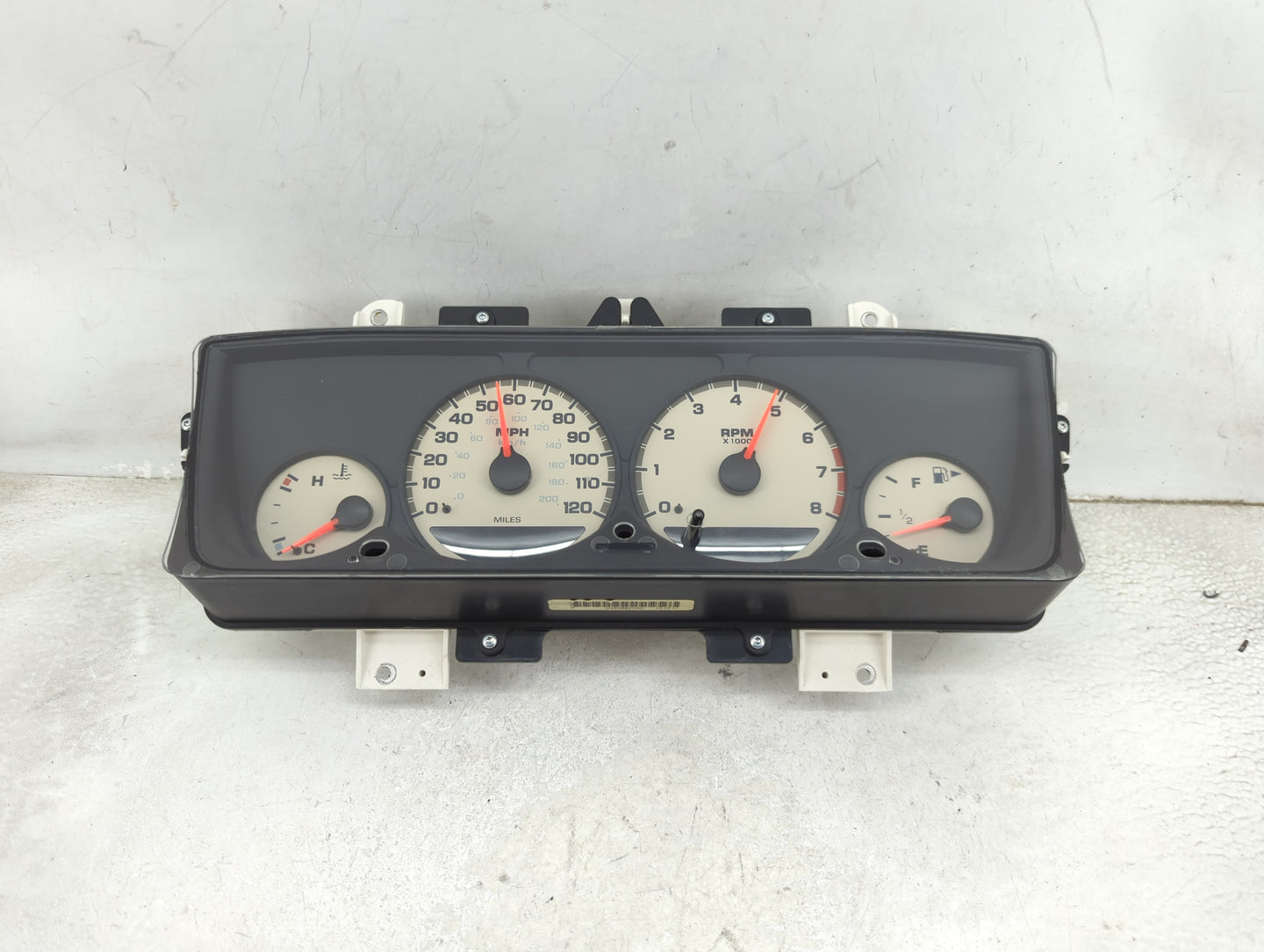 2003-2005 Dodge Neon Instrument Cluster Speedometer Gauges P/N:P04671806AL TMEQI0084D0APL Miles: Fits Fits 2003 2004 2005 OE