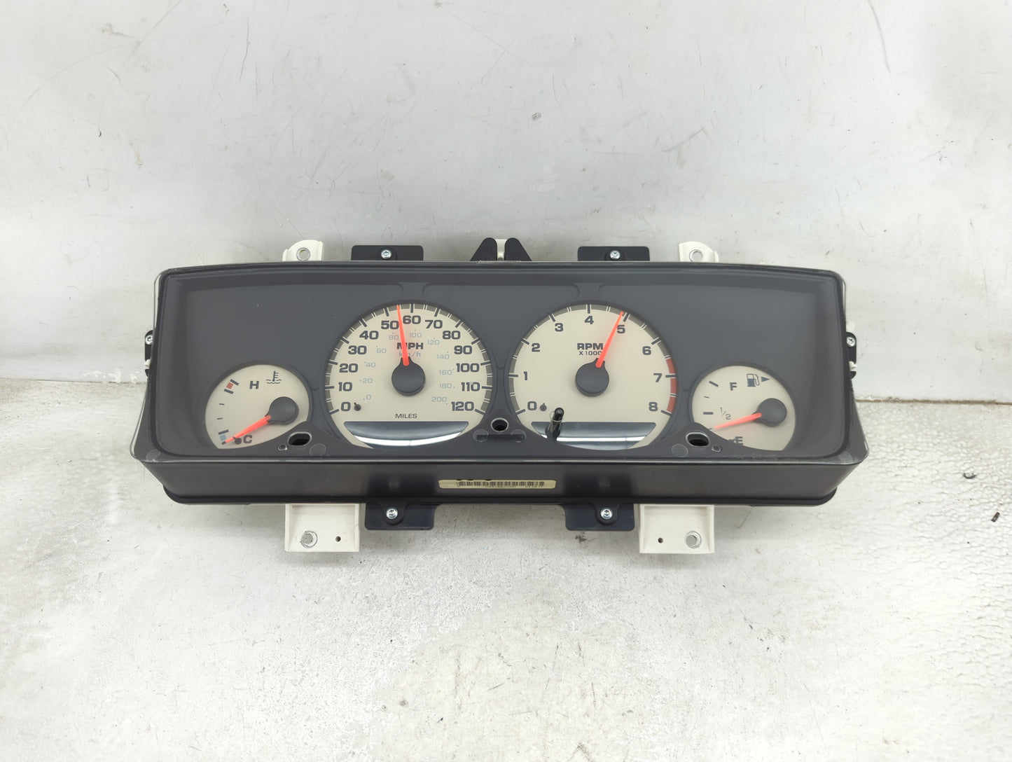 2003-2005 Dodge Neon Instrument Cluster Speedometer Gauges P/N:P04671806AL TMEQI0084D0APL Miles: Fits Fits 2003 2004 2005 OE