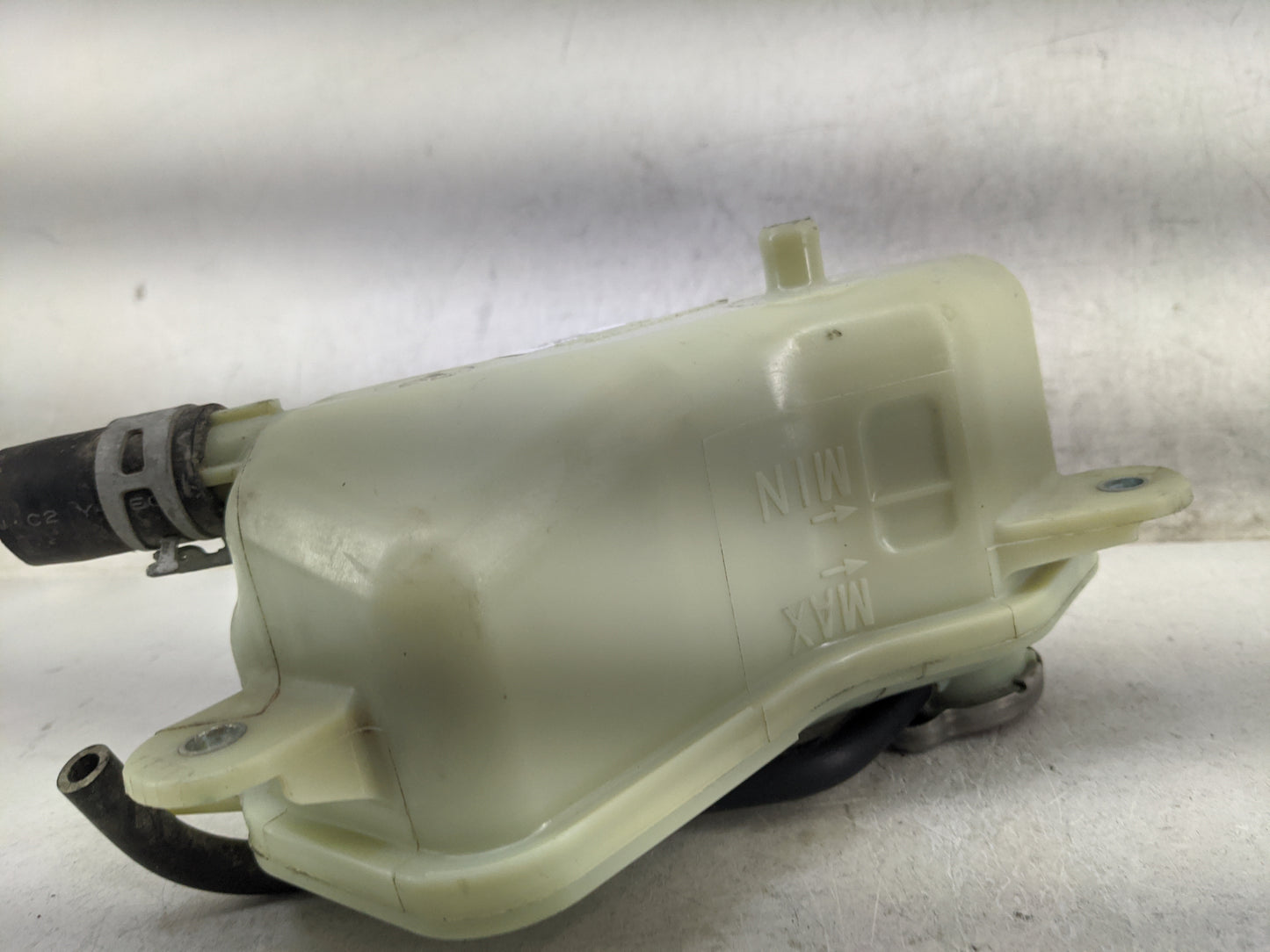 2001-2005 Dodge Neon Windshield Washer Fluid Reservoir Bottle - Oemusedautoparts1.com