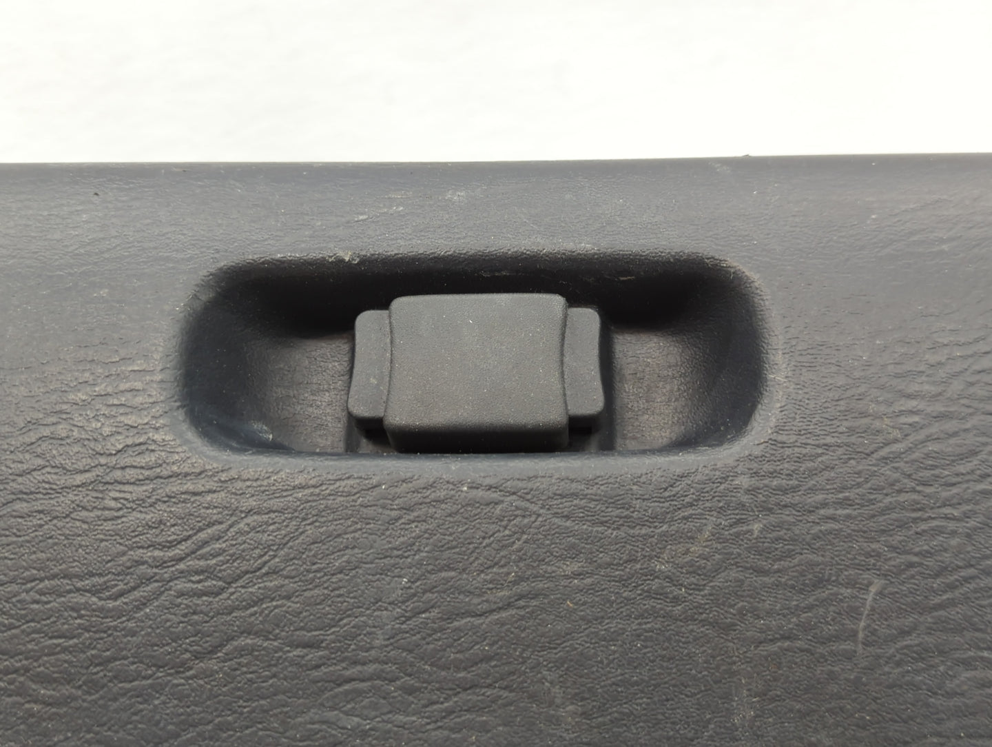 2004 Dodge Neon Passenger Glove Box Door Storage Compartment - Oemusedautoparts1.com