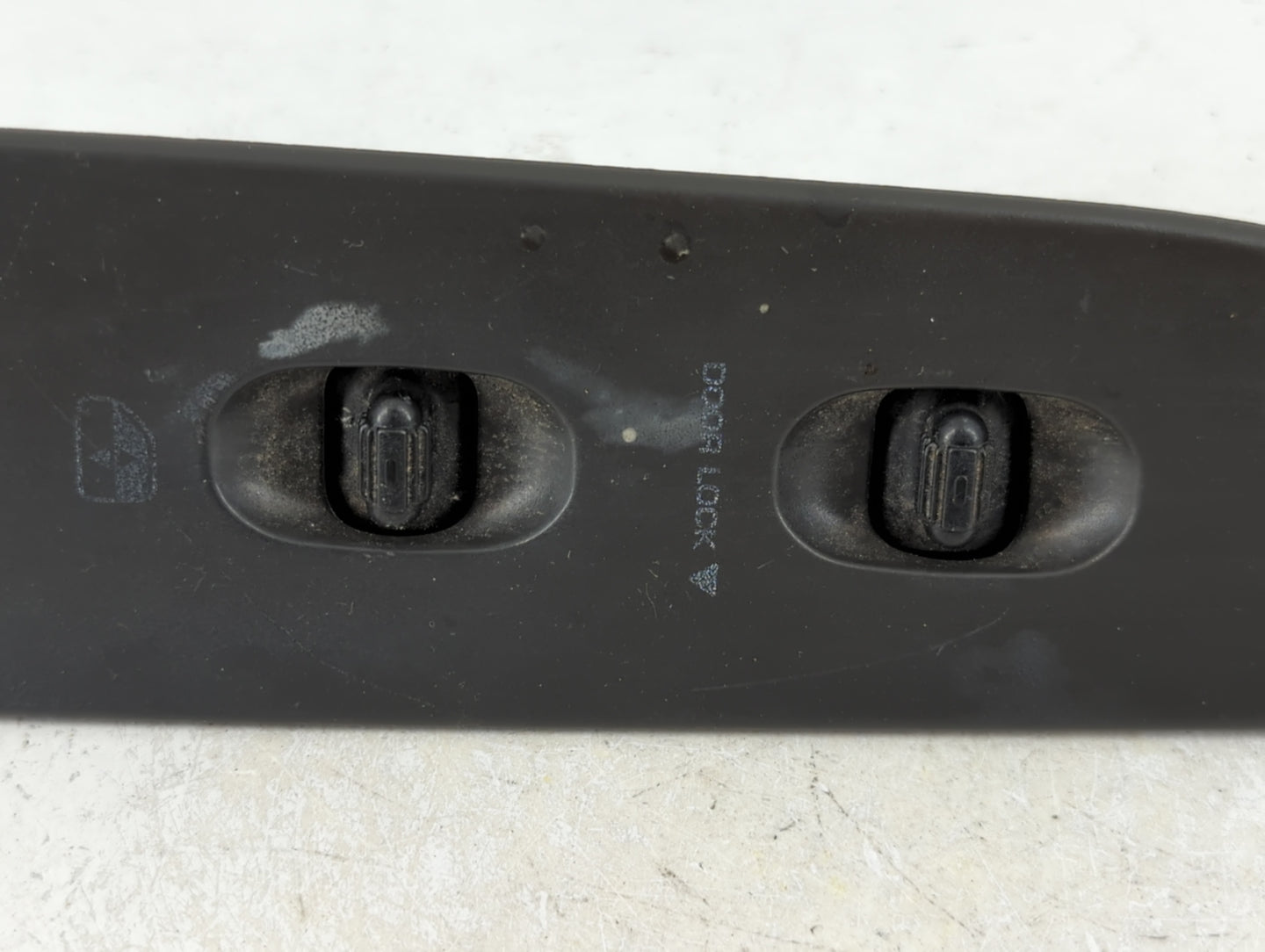 2003-2004 Dodge Ram 1500 Master Power Window Switch Replacement Driver Side Left P/N:5HZ72 Fits Fits 2003 2004 OEM Used Auto