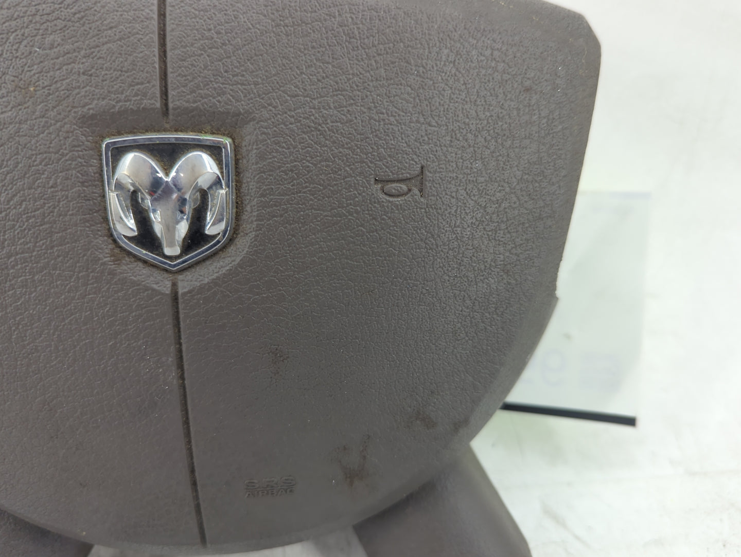 2004-2004 Dodge Ram 1500 Air Bag Driver Left Steering Wheel Mounted - Oemusedautoparts1.com