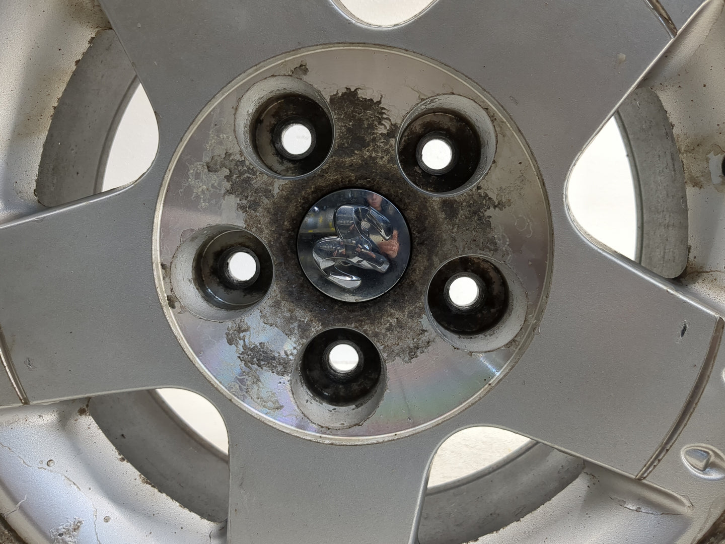 2002-2005 Dodge Ram 1500 Oem Wheel Rim 1145375 - Oemusedautoparts1.com