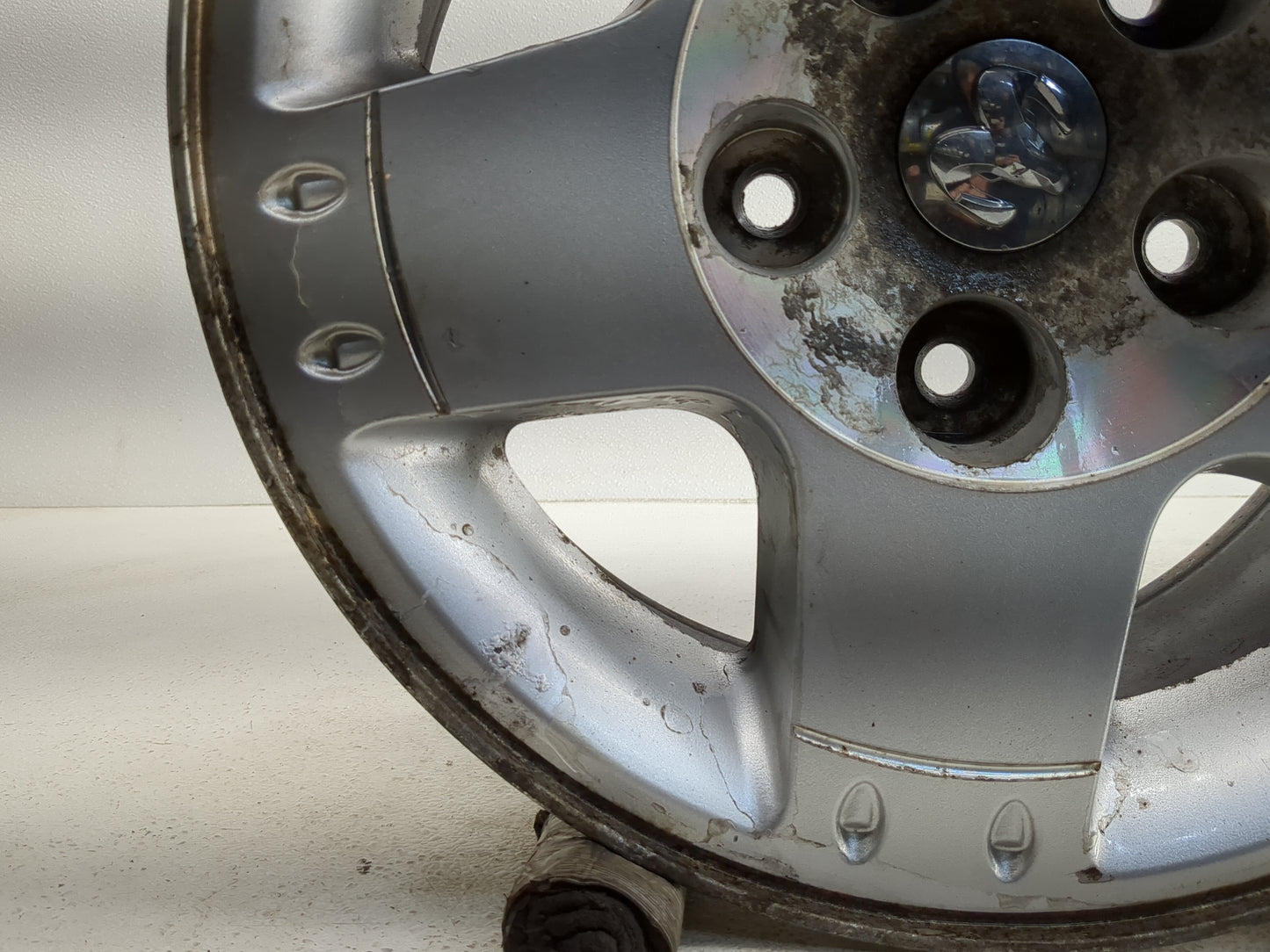 2002-2005 Dodge Ram 1500 Oem Wheel Rim 1145375 - Oemusedautoparts1.com