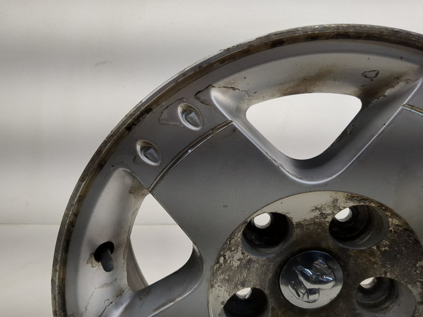 2002-2005 Dodge Ram 1500 Oem Wheel Rim 1145377 - Oemusedautoparts1.com
