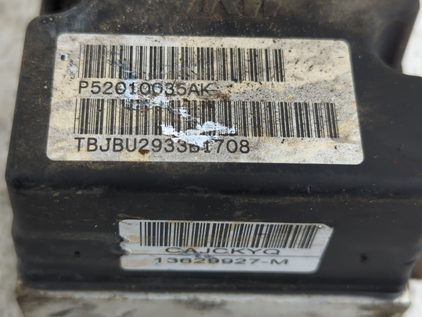 2004 Dodge Ram 1500 ABS Pump Control Module Replacement P/N:P52010035AK Fits OEM Used Auto Parts - Oemusedautoparts1.com