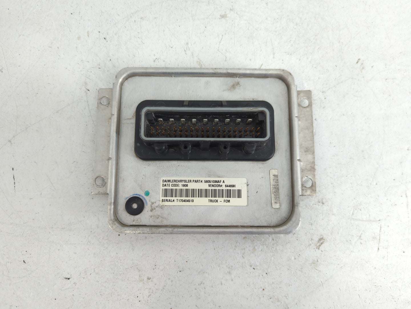 2002-2005 Dodge Ram 1500 Body Control Module Bcm Inner Cabin Fuse Box - Oemusedautoparts1.com
