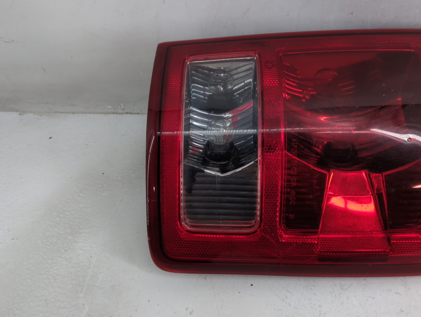 2002-2006 Dodge Ram 1500 Tail Light Assembly Passenger Right OEM Fits Fits 2002 2003 2004 2005 2006 OEM Used Auto Parts - Oe