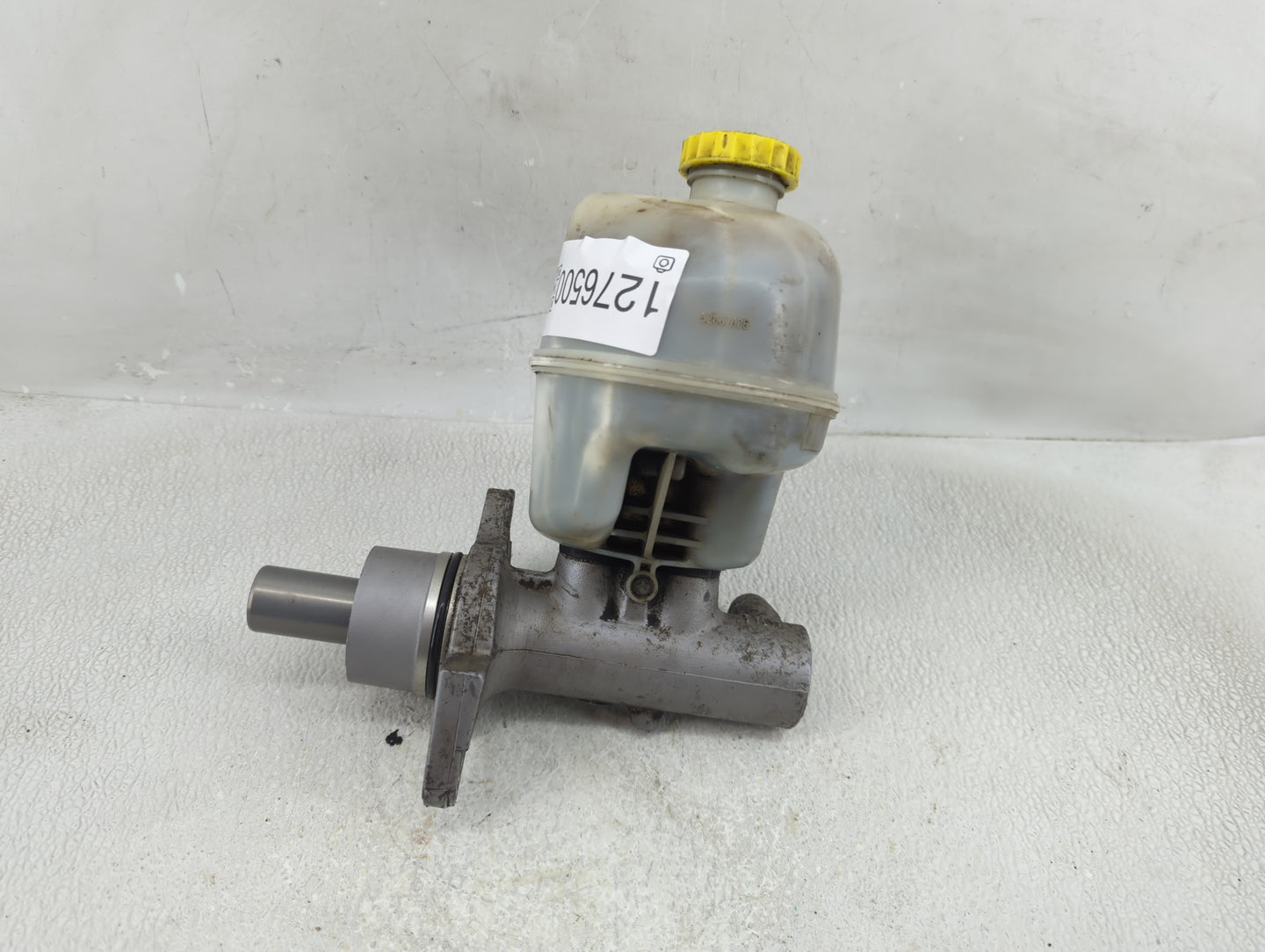 2002-2005 Dodge Ram 1500 Brake Master Cylinder - Oemusedautoparts1.com
