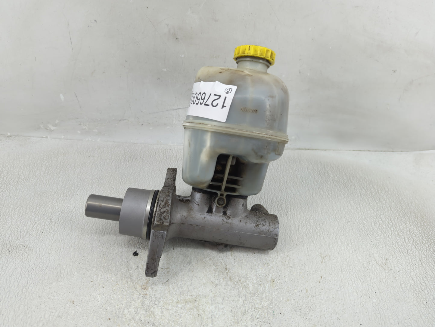2002-2005 Dodge Ram 1500 Brake Master Cylinder - Oemusedautoparts1.com