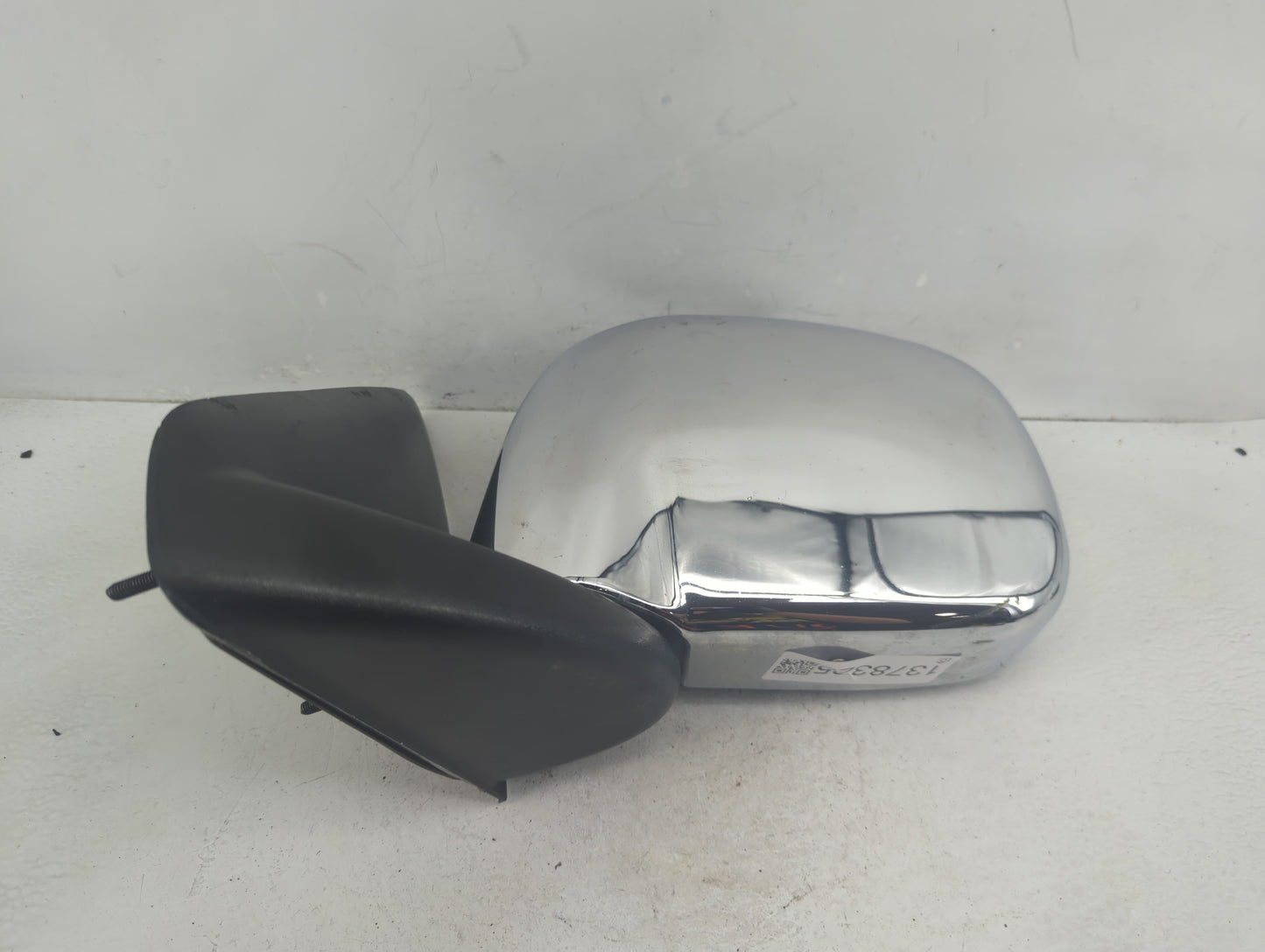 2002-2008 Dodge Ram 1500 Driver Side View Mirror - Left Door Mirror OEM Used - Oemusedautoparts1.com