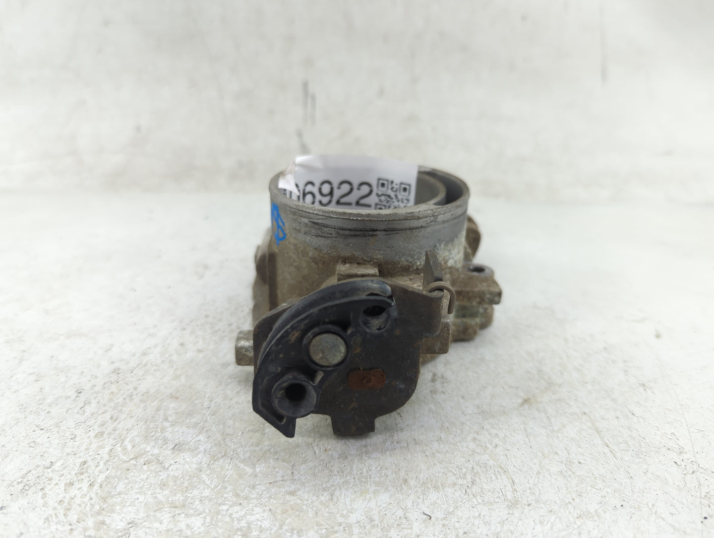 2004-2007 Dodge Ram 1500 Throttle Body P/N:53032119AF Fits Fits 2004 2005 2006 2007 OEM Used Auto Parts - Oemusedautoparts1.