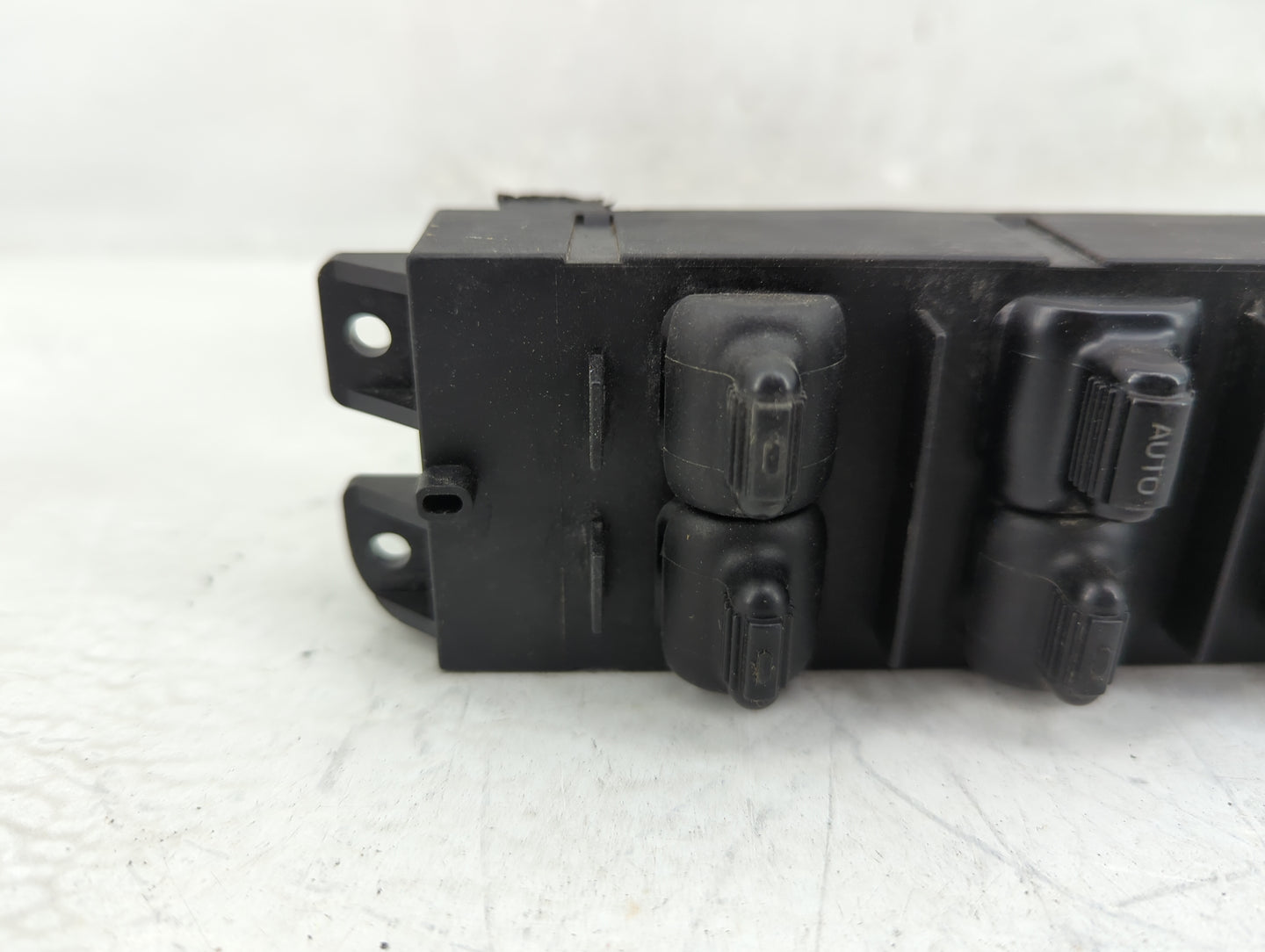 2004 Dodge Ram 1500 Master Power Window Switch Replacement Driver Side Left P/N:211208 39754D Fits OEM Used Auto Parts - Oem