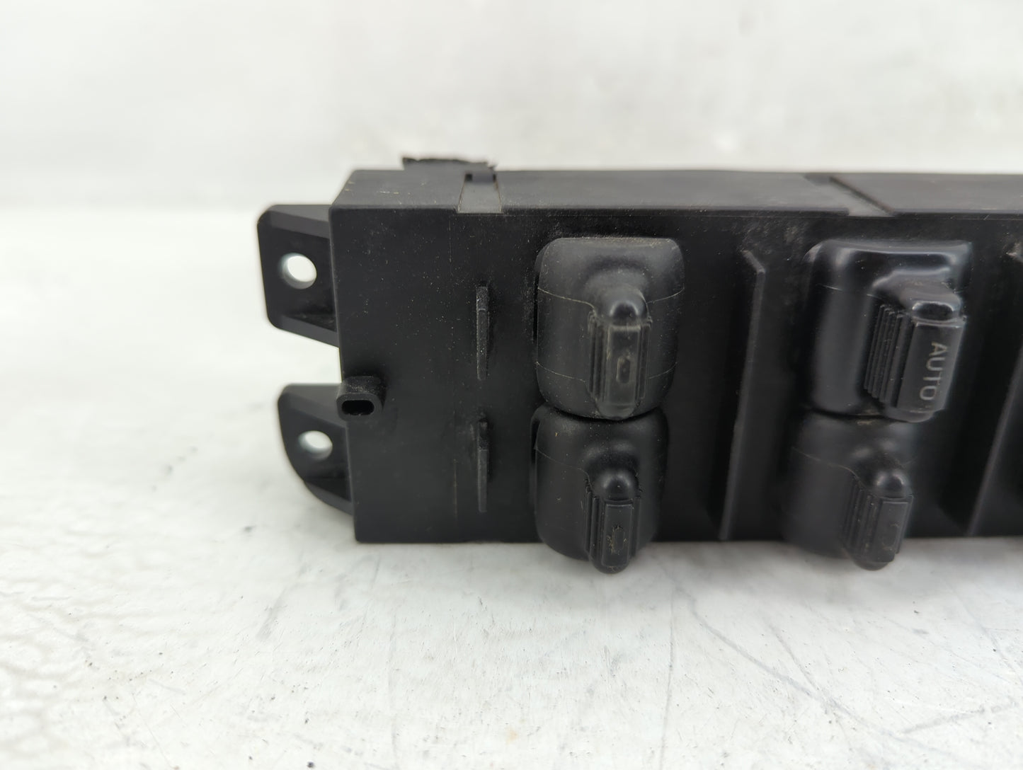 2004 Dodge Ram 1500 Master Power Window Switch Replacement Driver Side Left P/N:211208 39754D Fits OEM Used Auto Parts - Oem