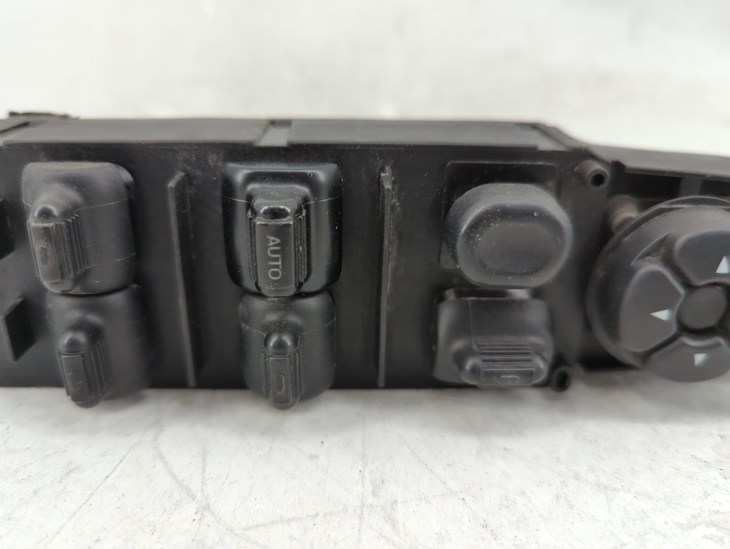 2004 Dodge Ram 1500 Master Power Window Switch Replacement Driver Side Left P/N:211208 39754D Fits OEM Used Auto Parts - Oem