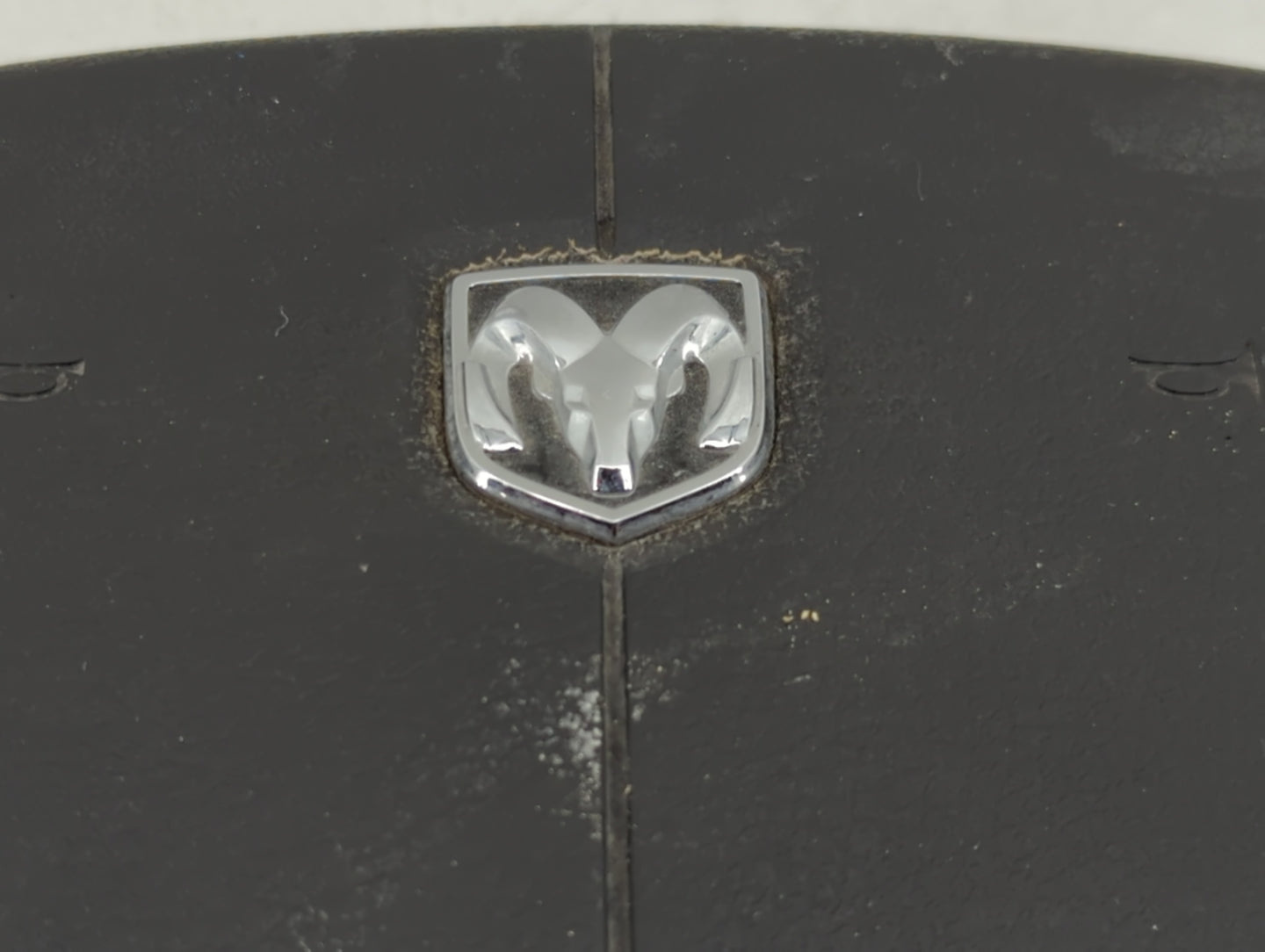 2004-2004 Dodge Ram 1500 Air Bag Driver Left Steering Wheel Mounted 1466146 - Oemusedautoparts1.com